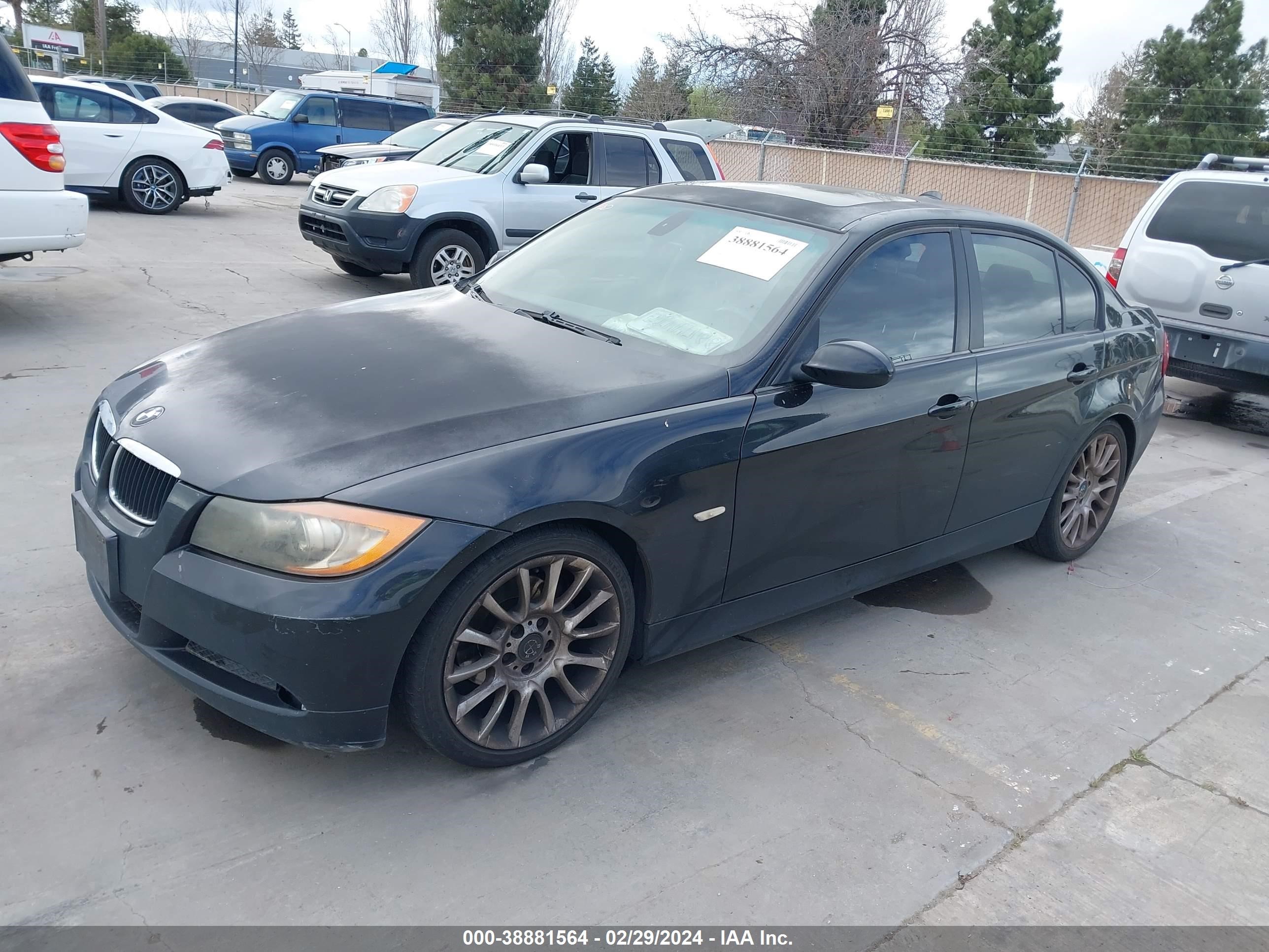 Photo 1 VIN: WBAVB13556PT15841 - BMW 3ER 