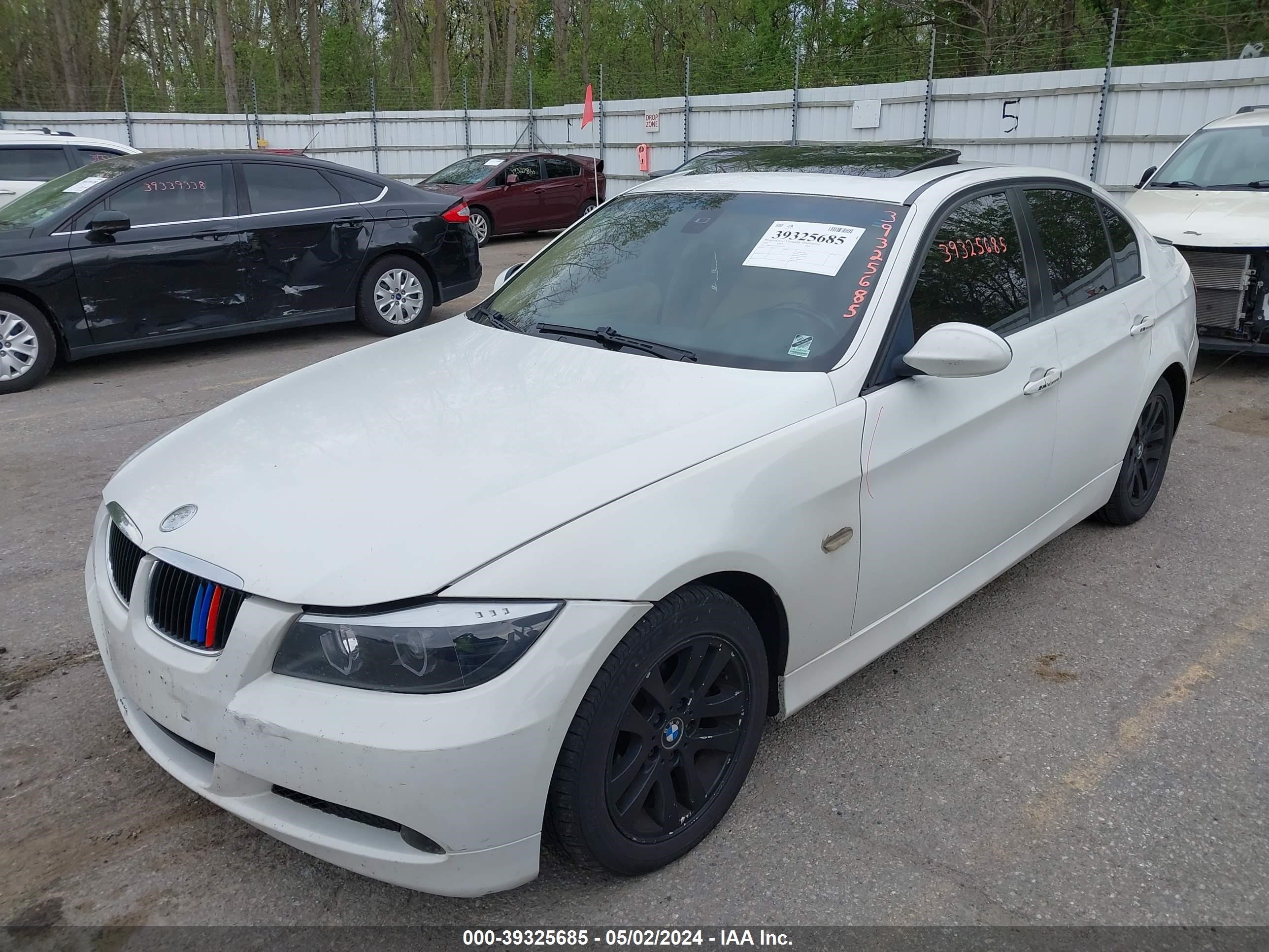 Photo 1 VIN: WBAVB13556PT21767 - BMW 3ER 