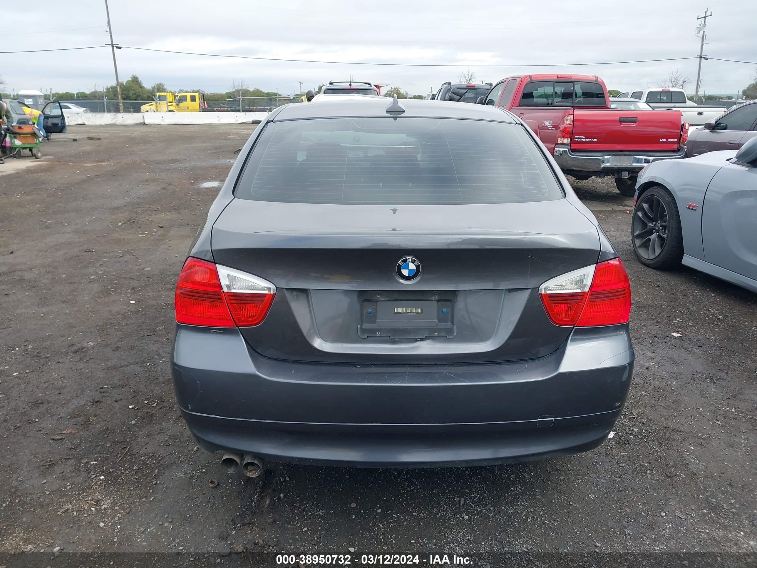 Photo 14 VIN: WBAVB13566KR57854 - BMW 3ER 