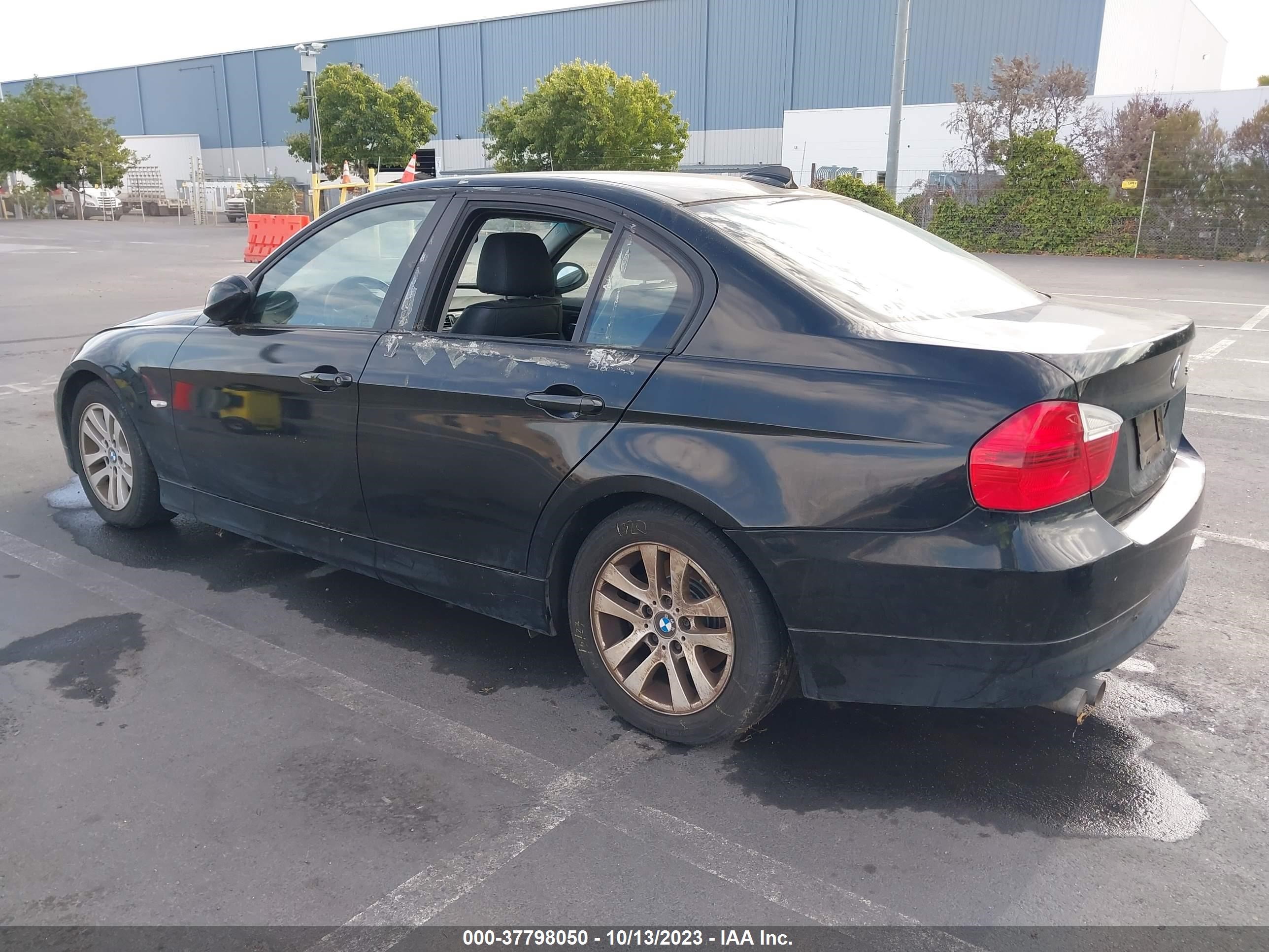 Photo 2 VIN: WBAVB13566KR58566 - BMW 3ER 