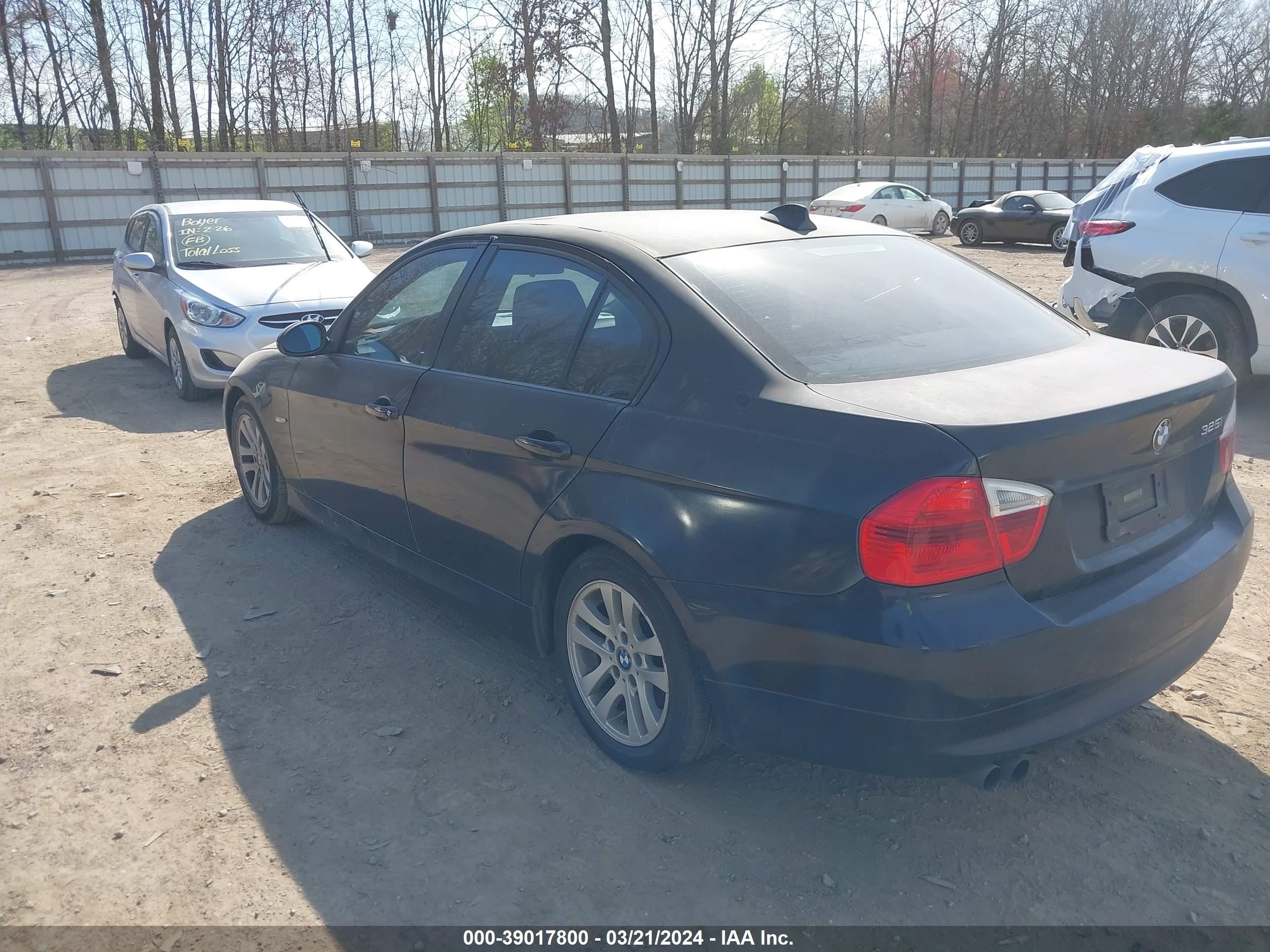 Photo 2 VIN: WBAVB13566PT25228 - BMW 3ER 