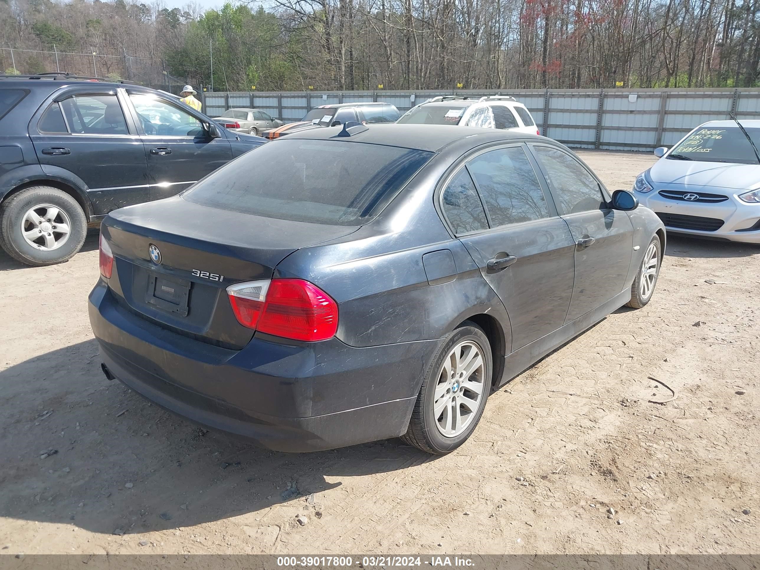 Photo 3 VIN: WBAVB13566PT25228 - BMW 3ER 