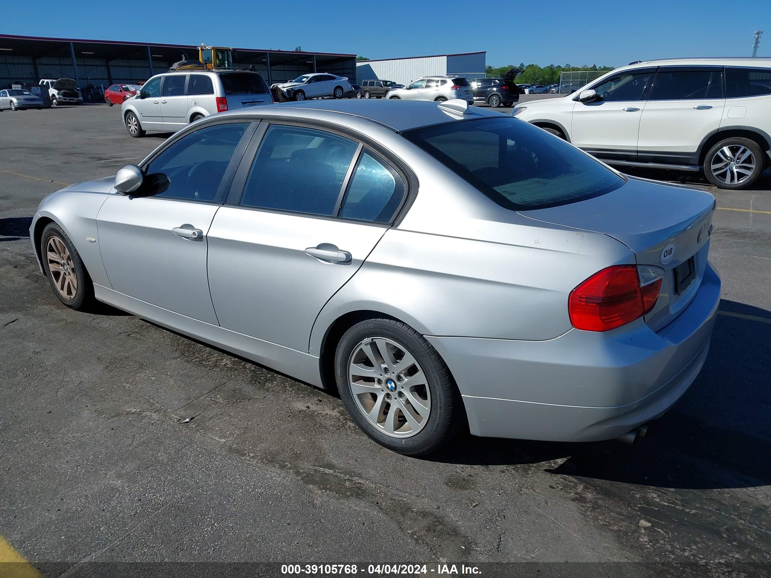 Photo 2 VIN: WBAVB13576KR65476 - BMW 3ER 