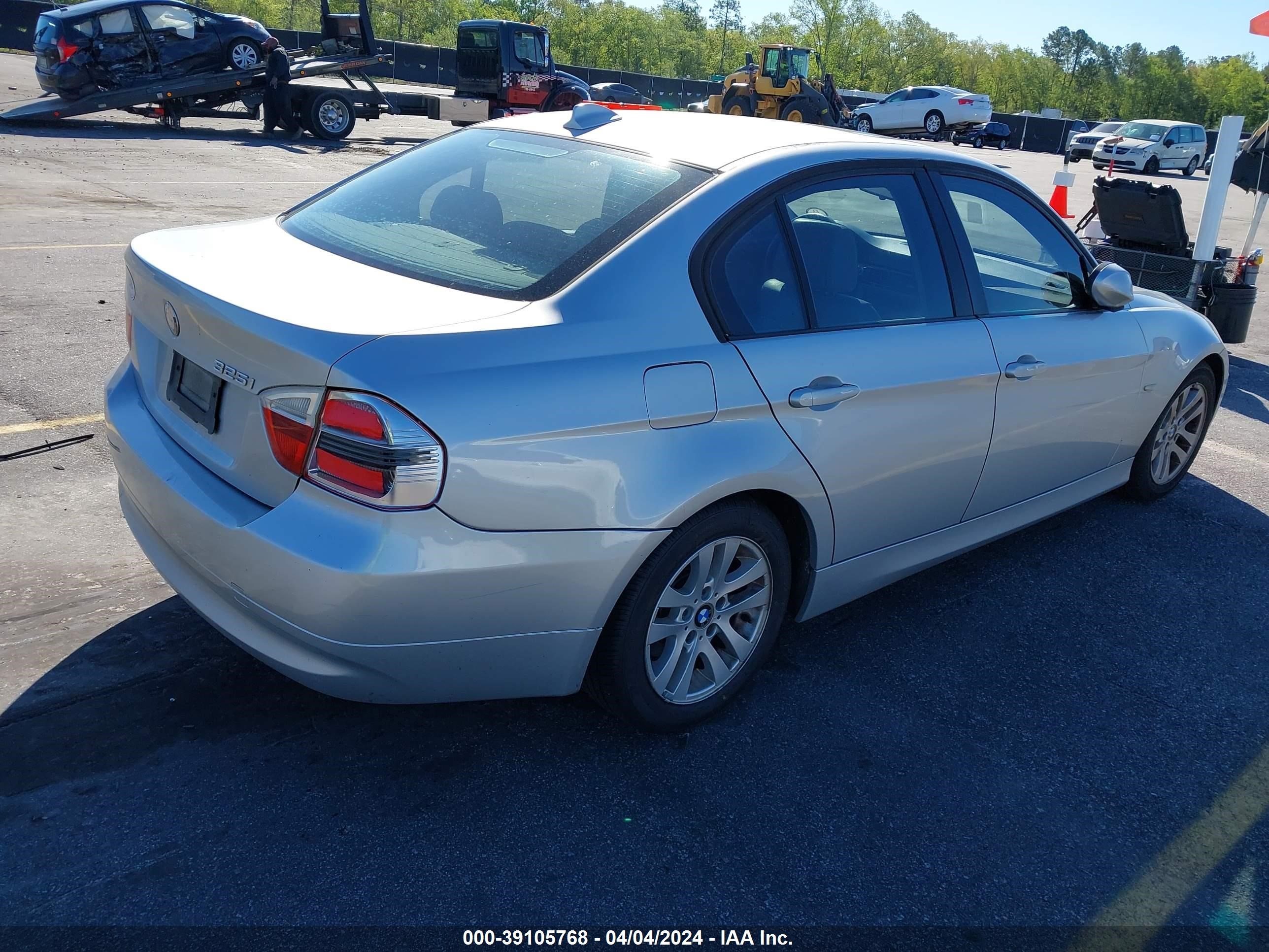 Photo 3 VIN: WBAVB13576KR65476 - BMW 3ER 