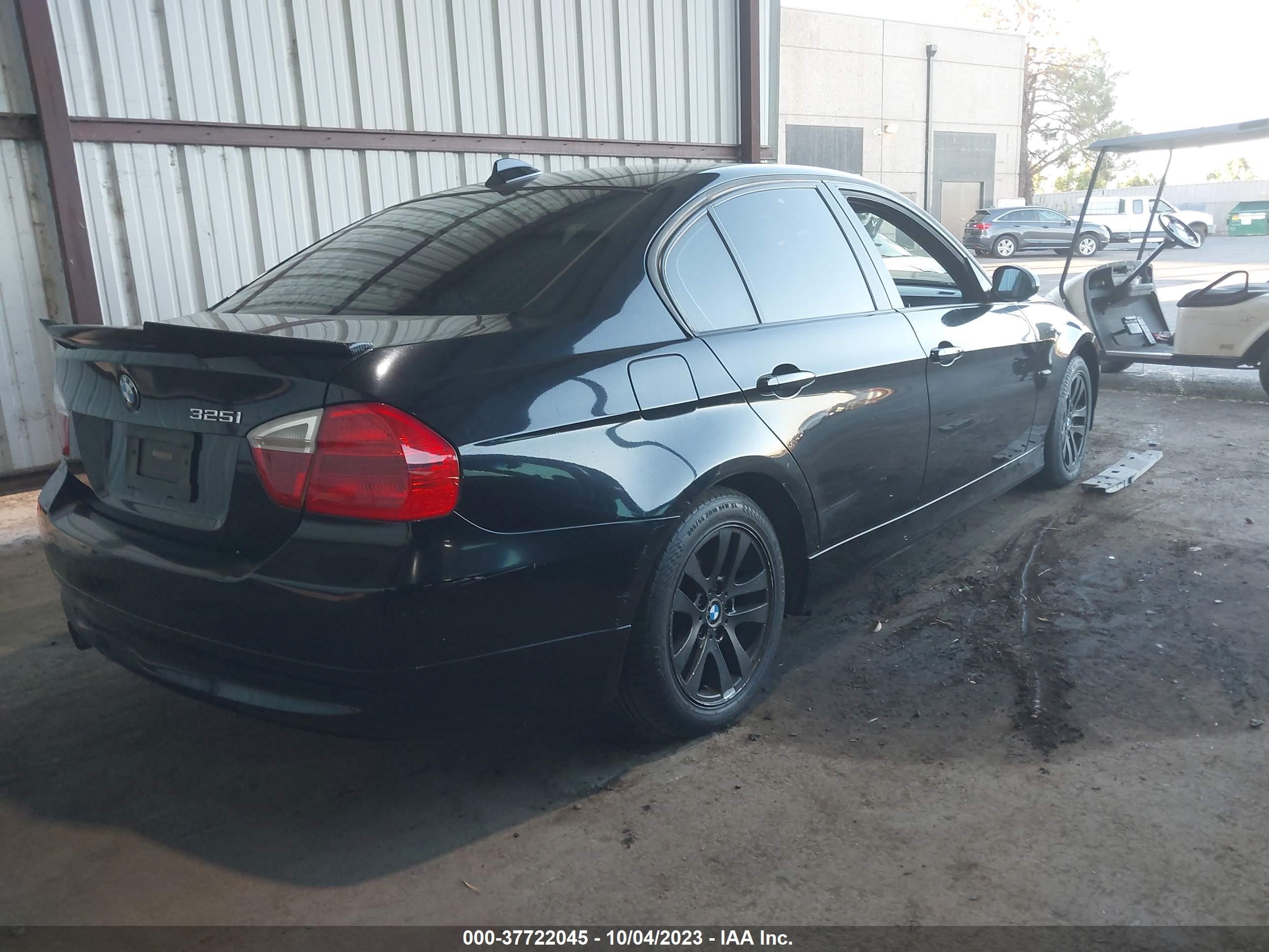 Photo 3 VIN: WBAVB13576KX40328 - BMW 3ER 