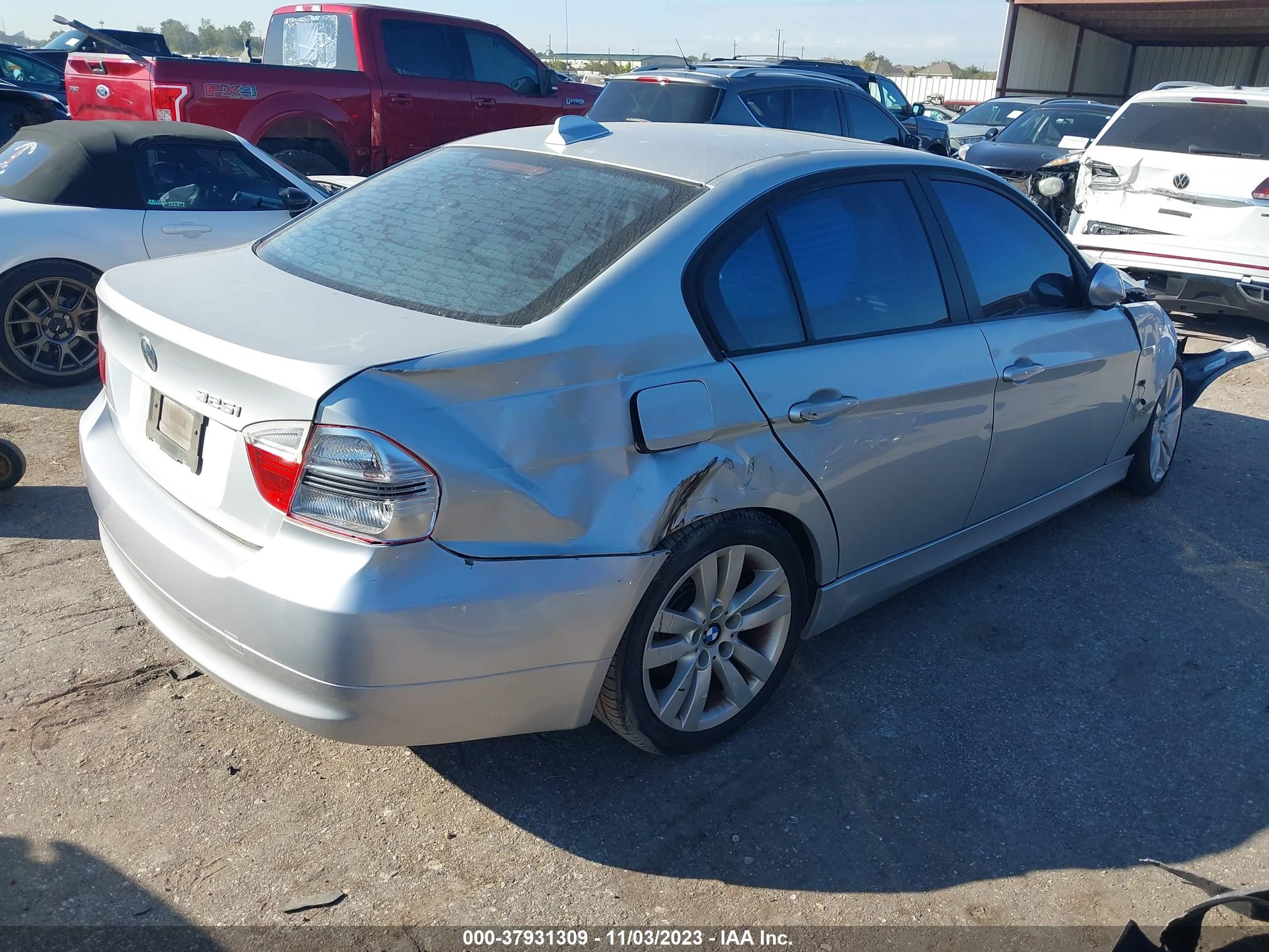 Photo 3 VIN: WBAVB13576PT24878 - BMW 3ER 