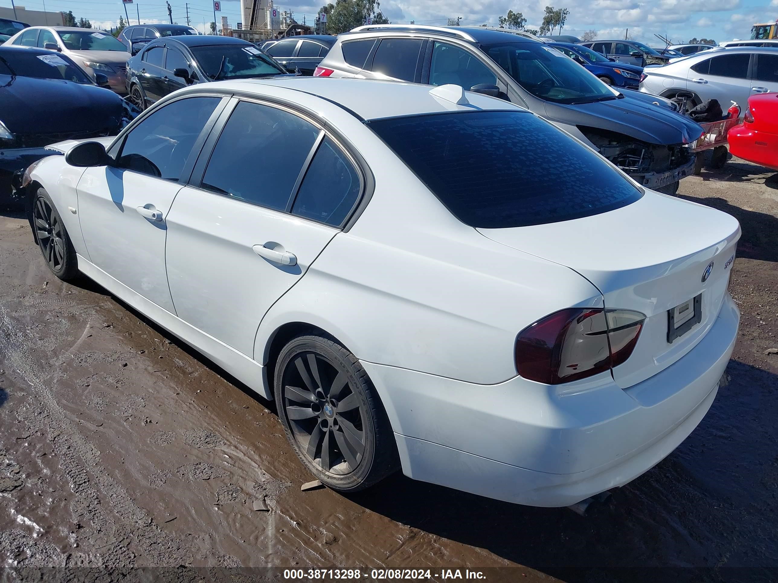 Photo 2 VIN: WBAVB13586KX41732 - BMW 3ER 