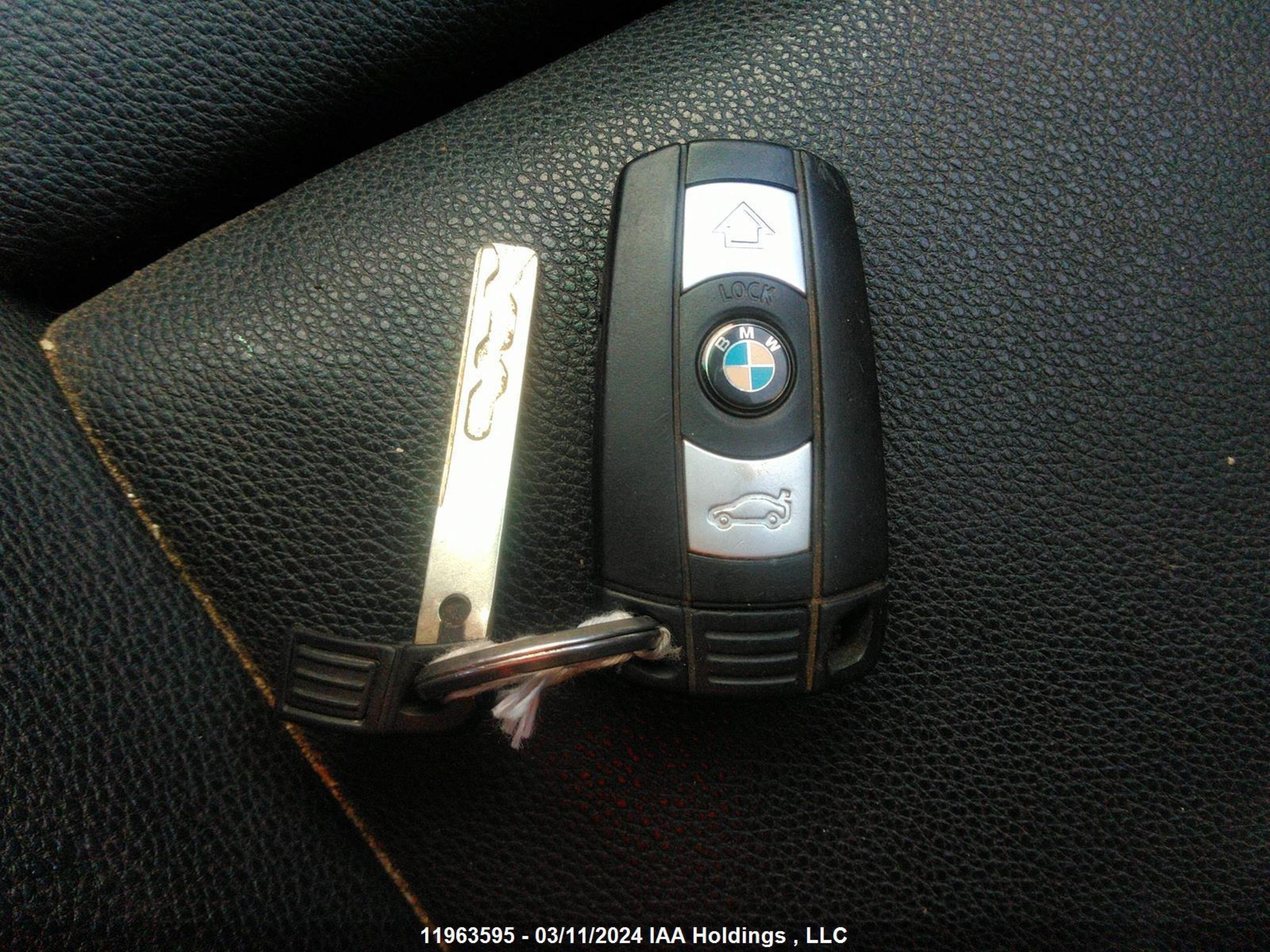 Photo 10 VIN: WBAVB135X6KR60367 - BMW 3ER 