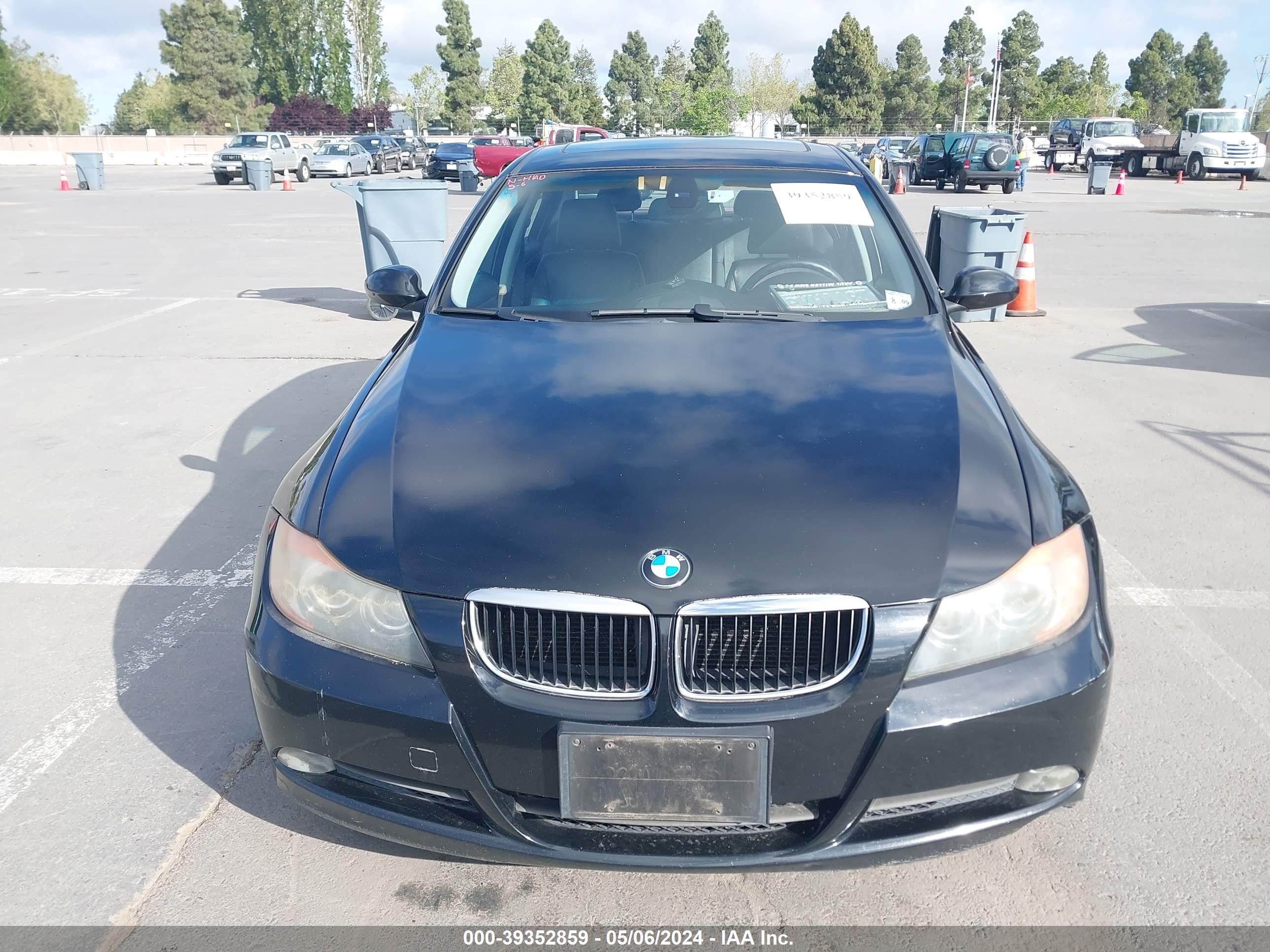 Photo 11 VIN: WBAVB135X6KX41425 - BMW 3ER 