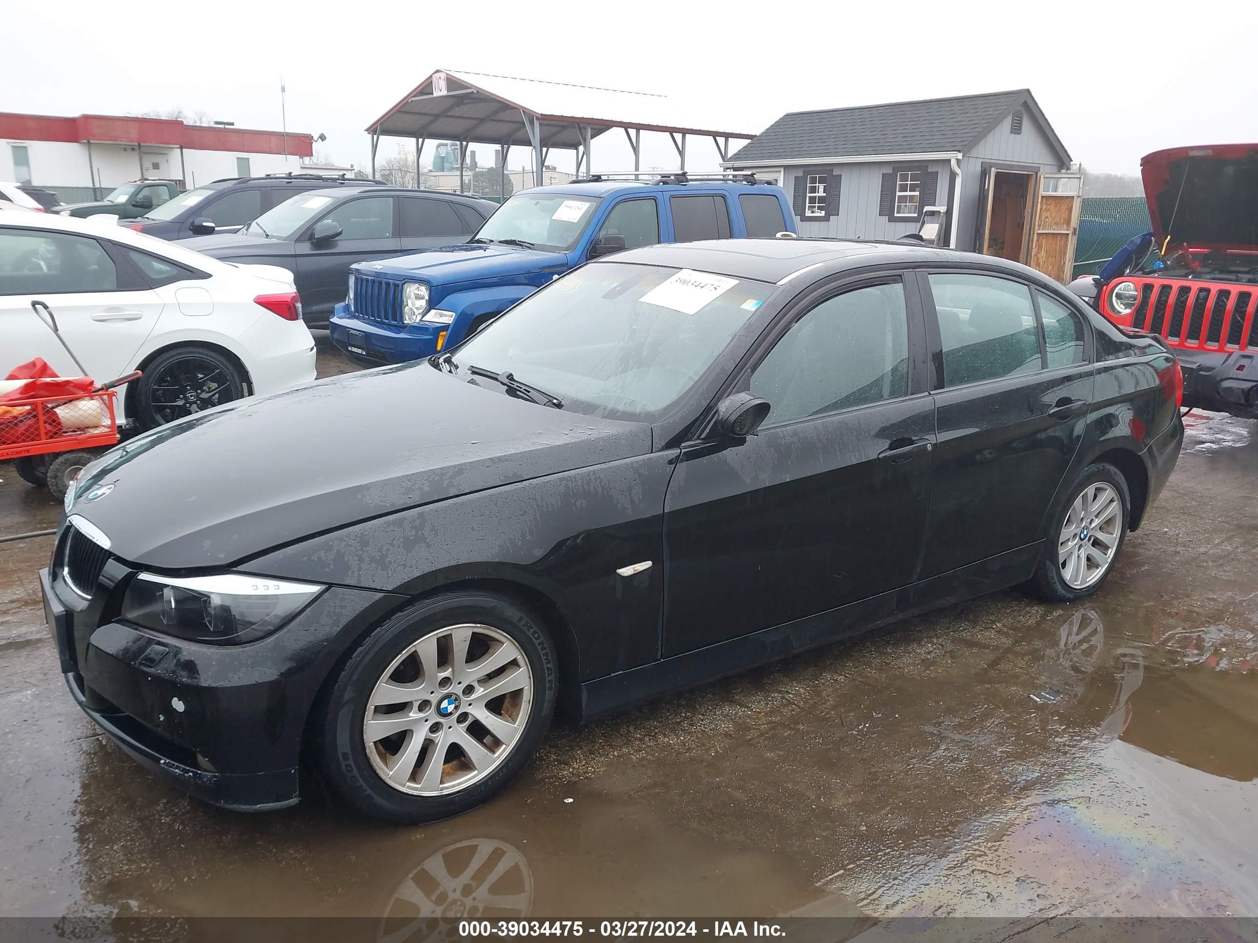 Photo 1 VIN: WBAVB135X6KX44163 - BMW 3ER 