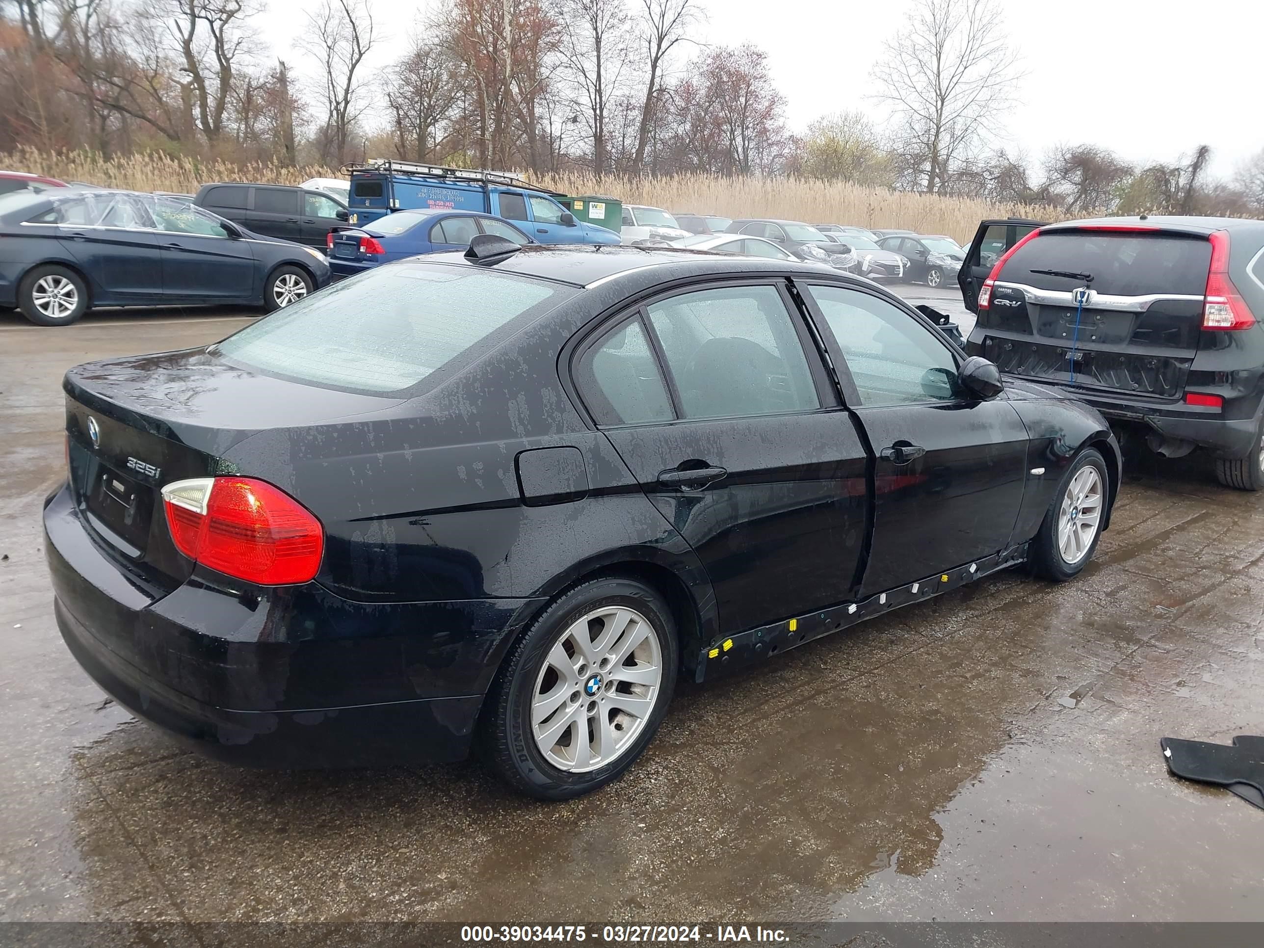 Photo 3 VIN: WBAVB135X6KX44163 - BMW 3ER 