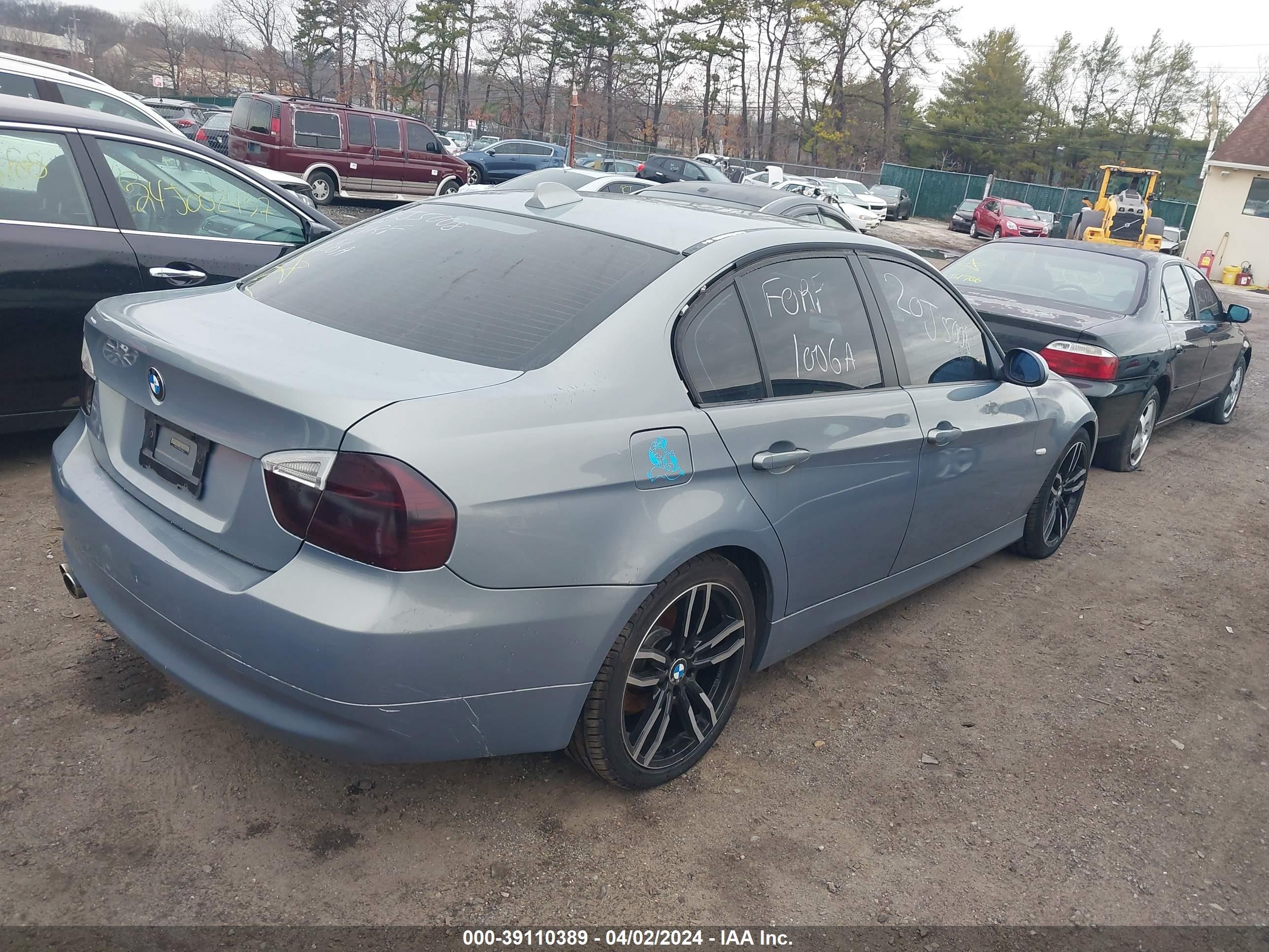 Photo 3 VIN: WBAVB135X6KX51565 - BMW 3ER 