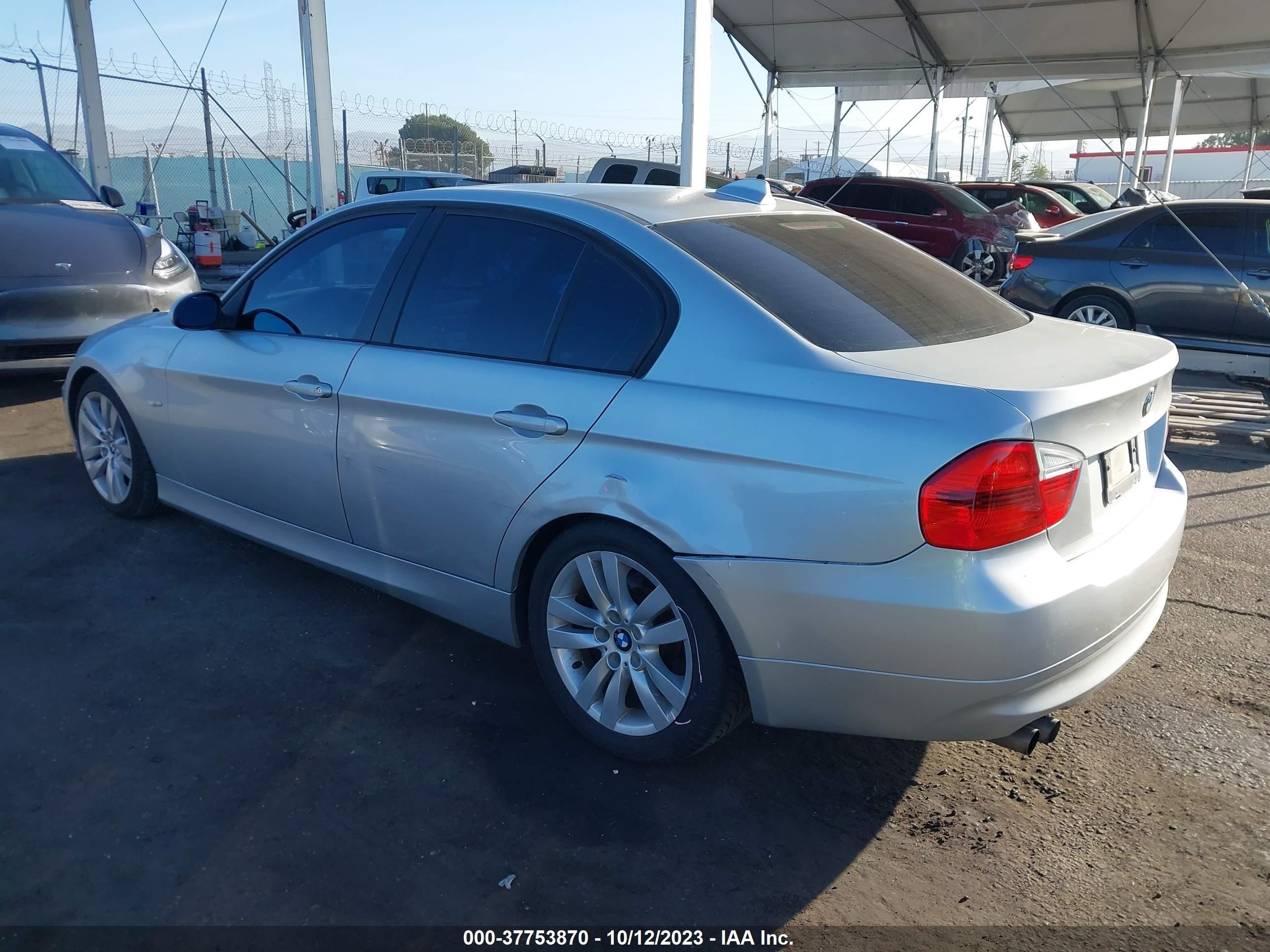 Photo 2 VIN: WBAVB17536NK34570 - BMW 3ER 