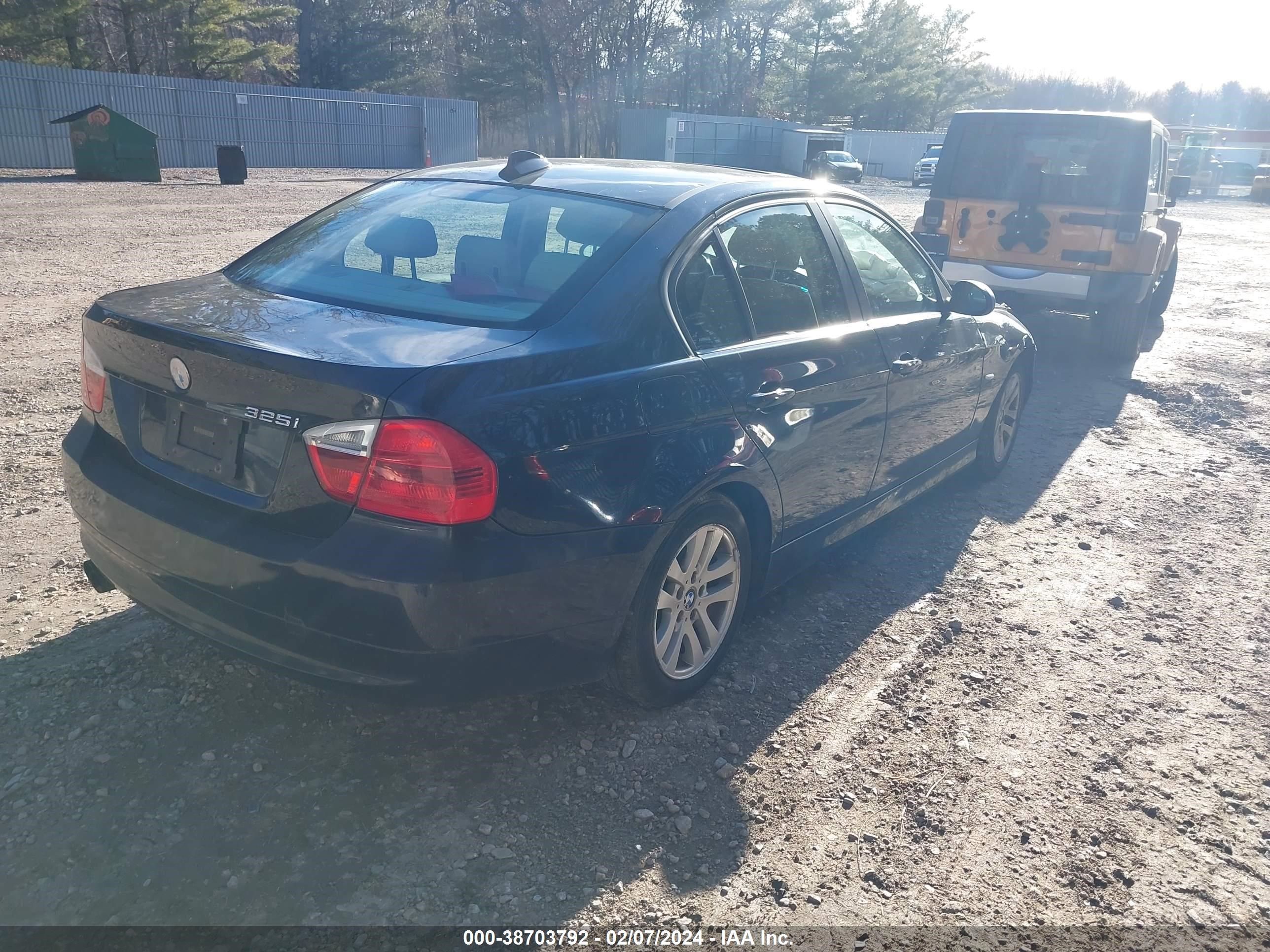 Photo 3 VIN: WBAVB17536NK40322 - BMW 3ER 