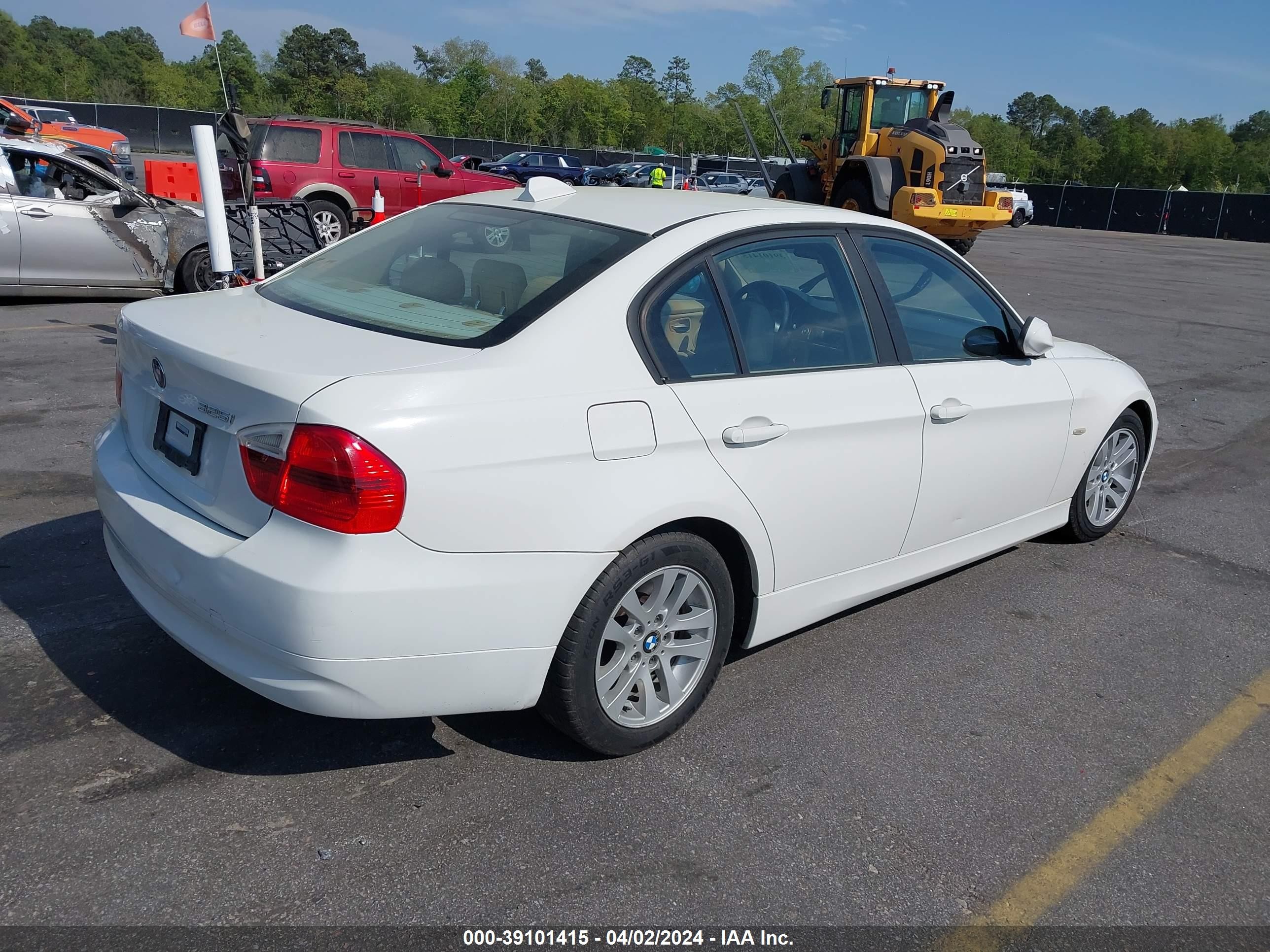 Photo 3 VIN: WBAVB17556NK31685 - BMW 3ER 