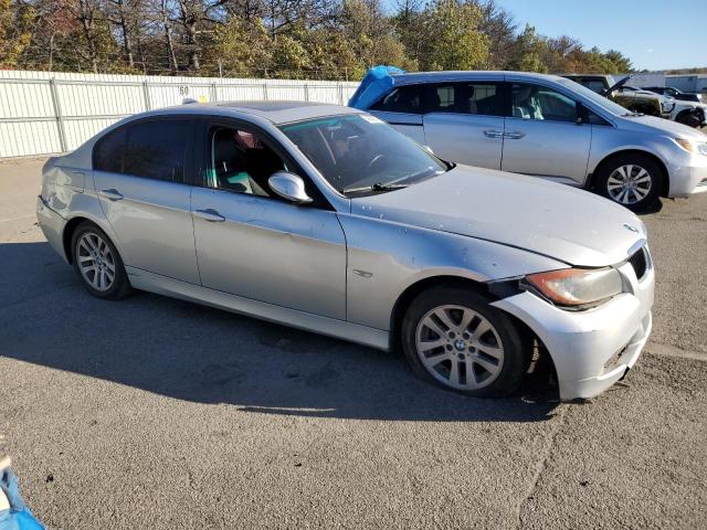 Photo 3 VIN: WBAVB175X6NK37286 - BMW 325 I AUTO 