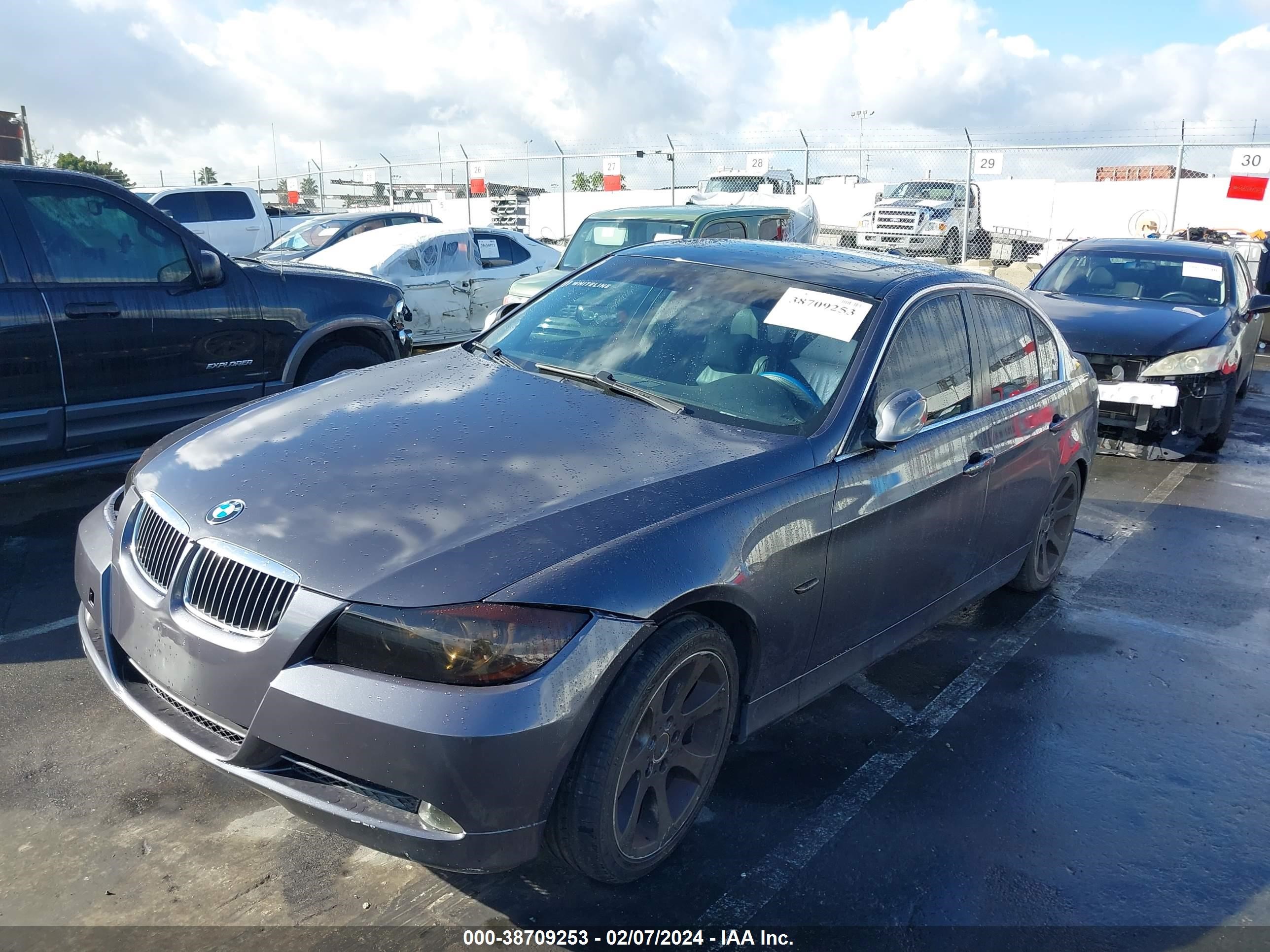 Photo 1 VIN: WBAVB33516KS38667 - BMW 3ER 