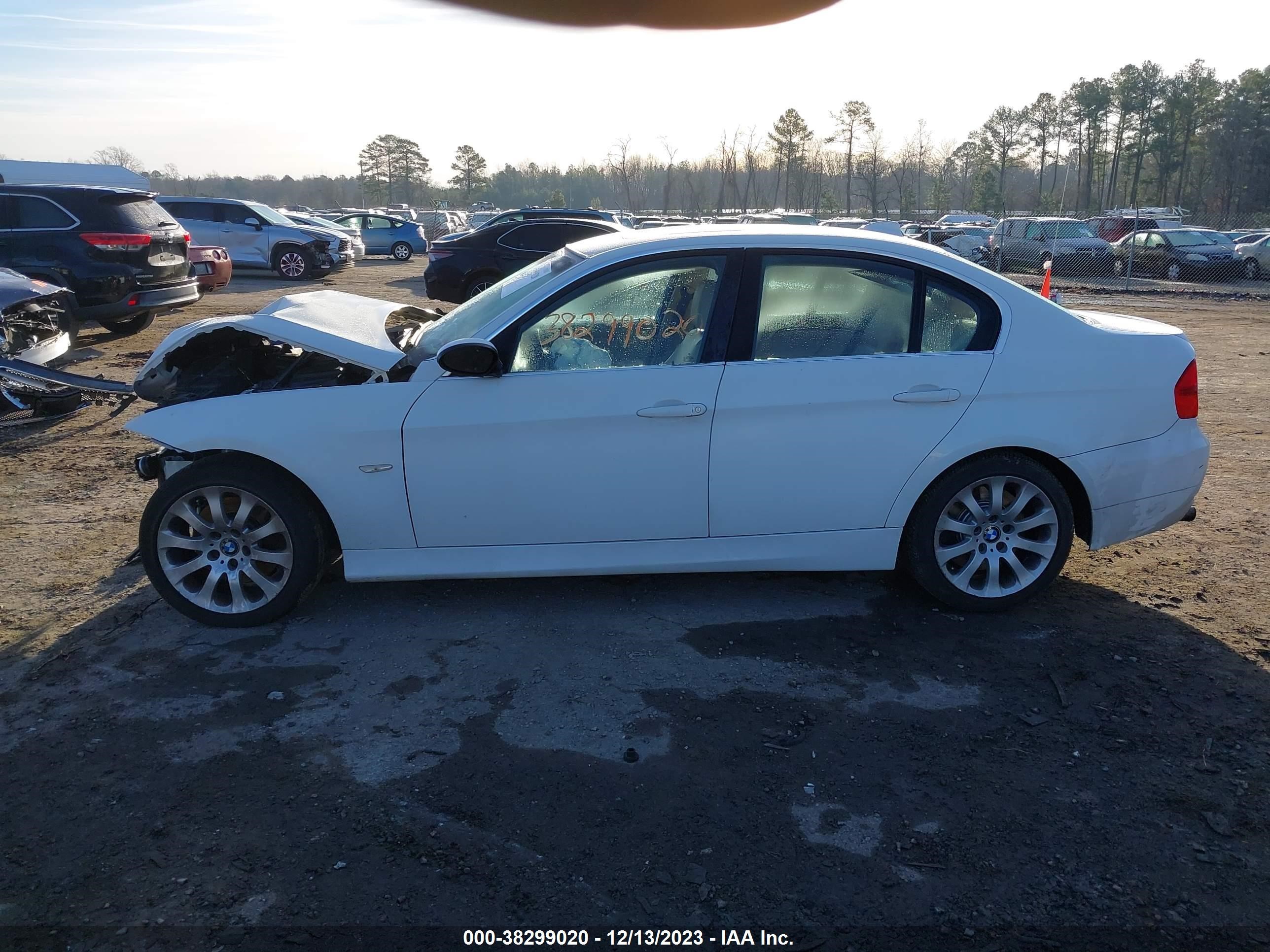 Photo 13 VIN: WBAVB33526PS10105 - BMW 3ER 