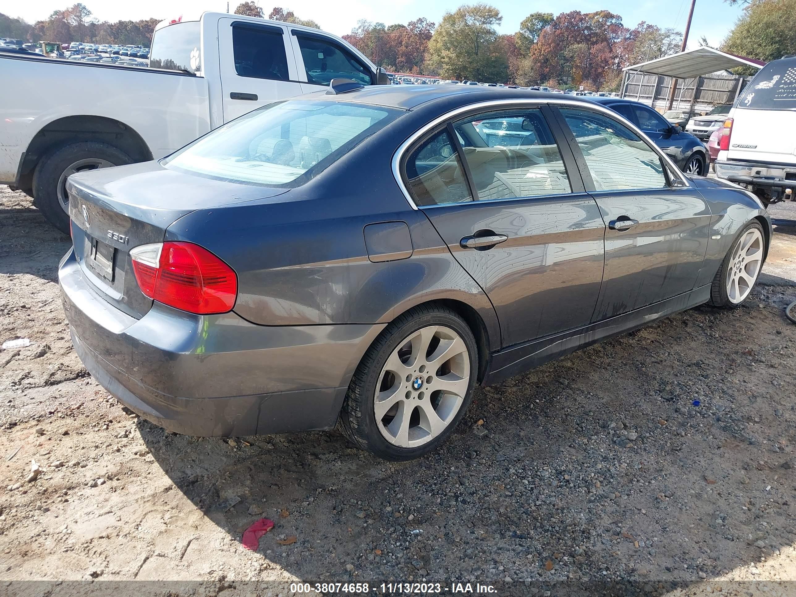 Photo 3 VIN: WBAVB33526PS11917 - BMW 3ER 