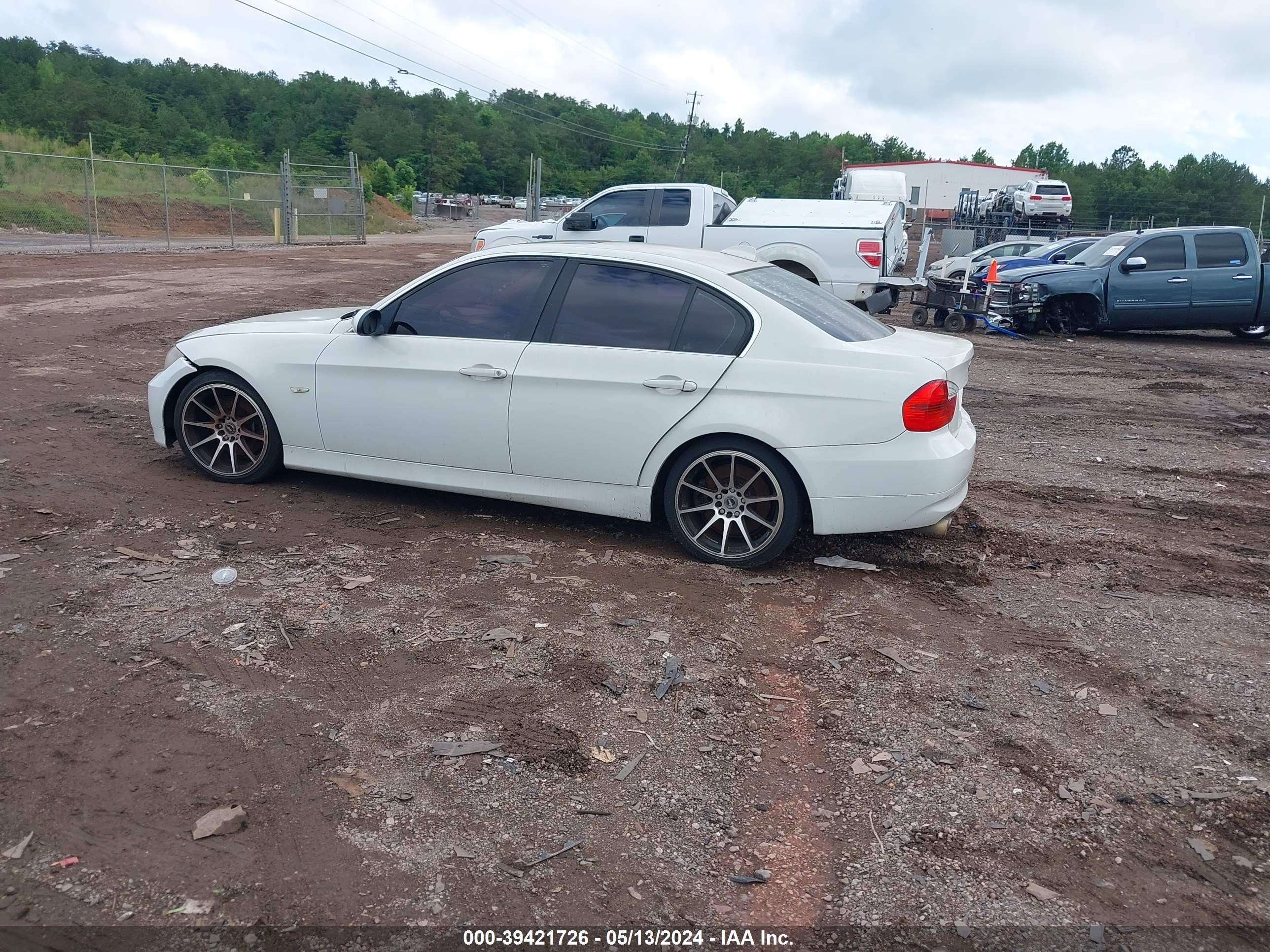 Photo 2 VIN: WBAVB33526PS12288 - BMW 3ER 