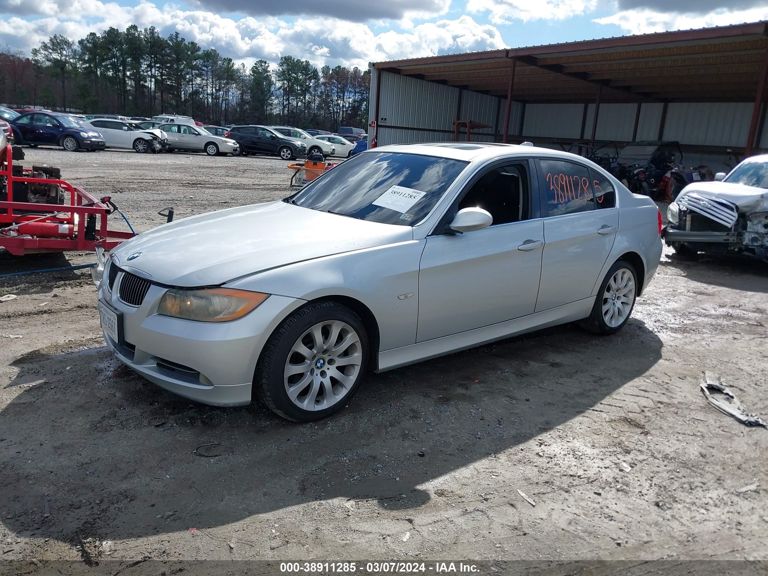 Photo 1 VIN: WBAVB33526PS19435 - BMW 3ER 