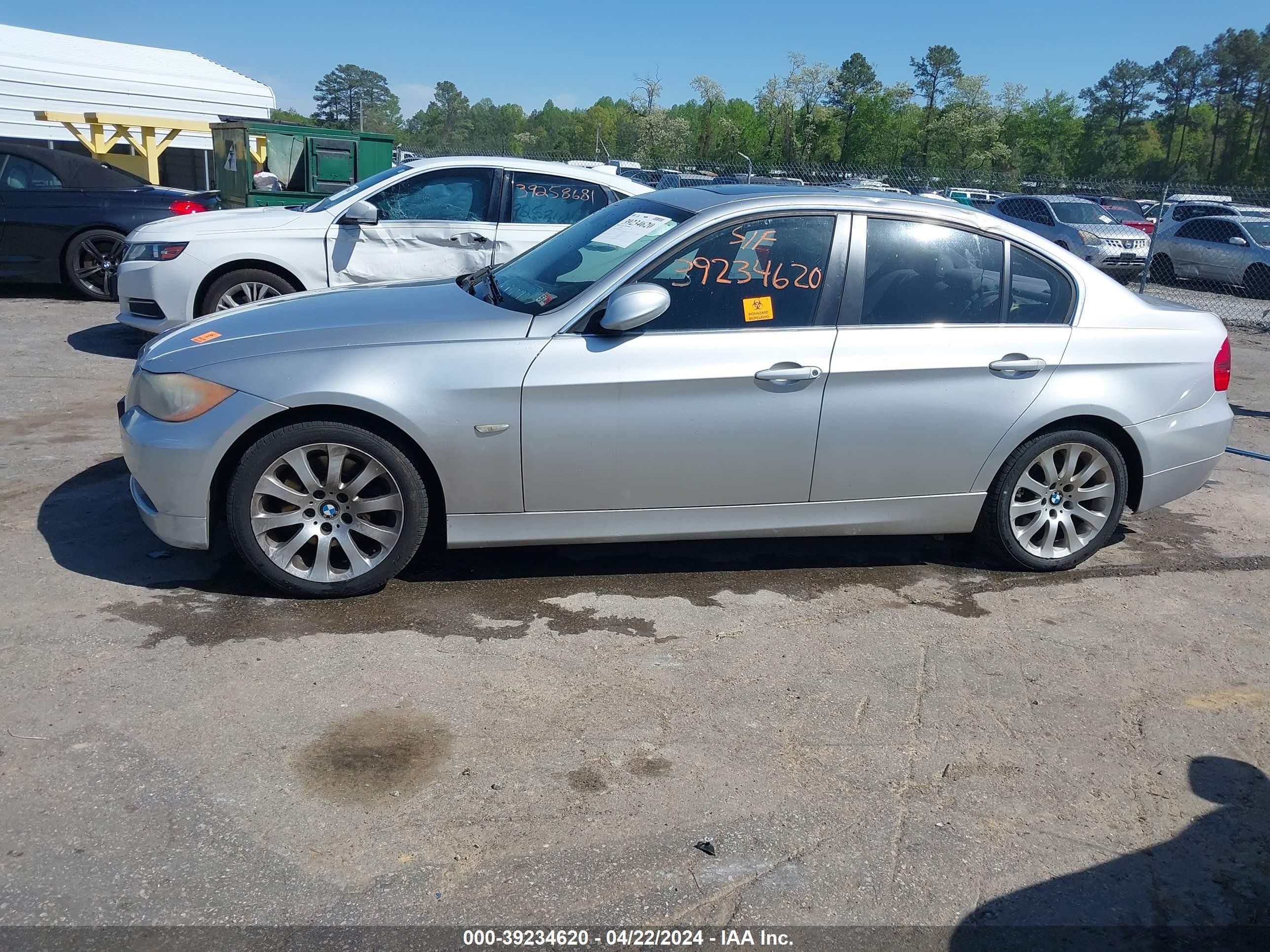 Photo 13 VIN: WBAVB33536KR79001 - BMW 3ER 