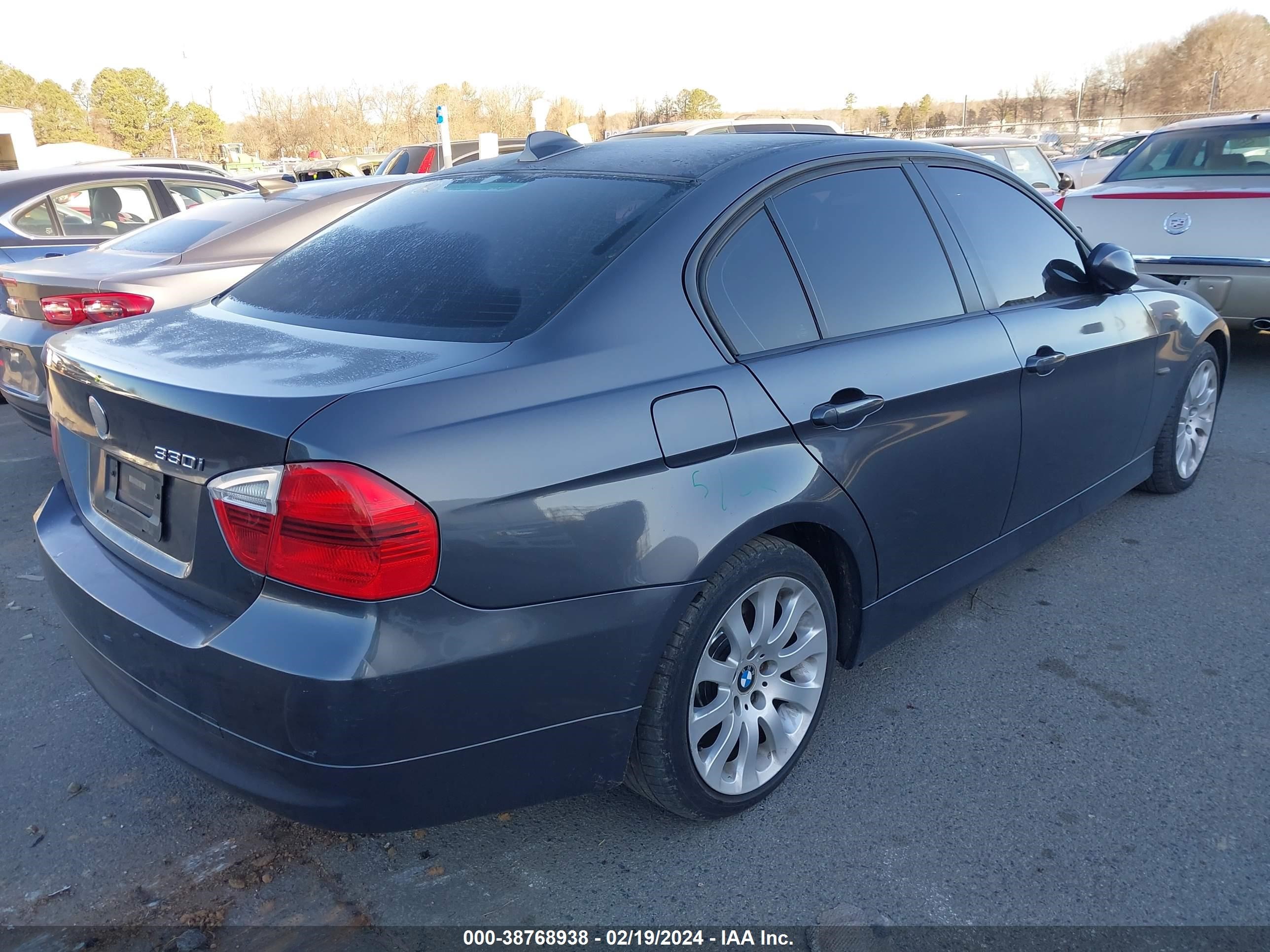 Photo 3 VIN: WBAVB33536KR79337 - BMW 3ER 