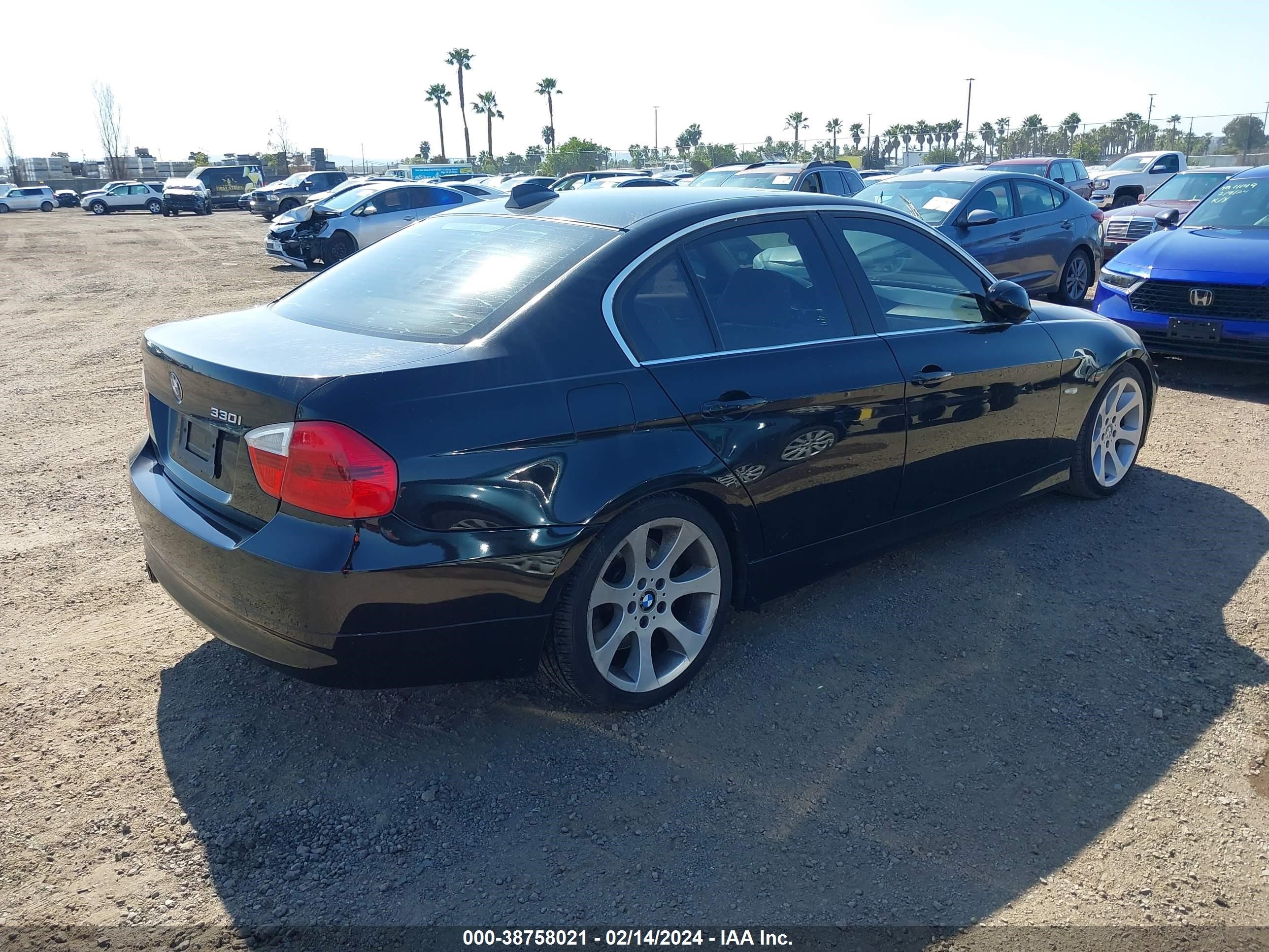 Photo 3 VIN: WBAVB33536PS12512 - BMW 3ER 