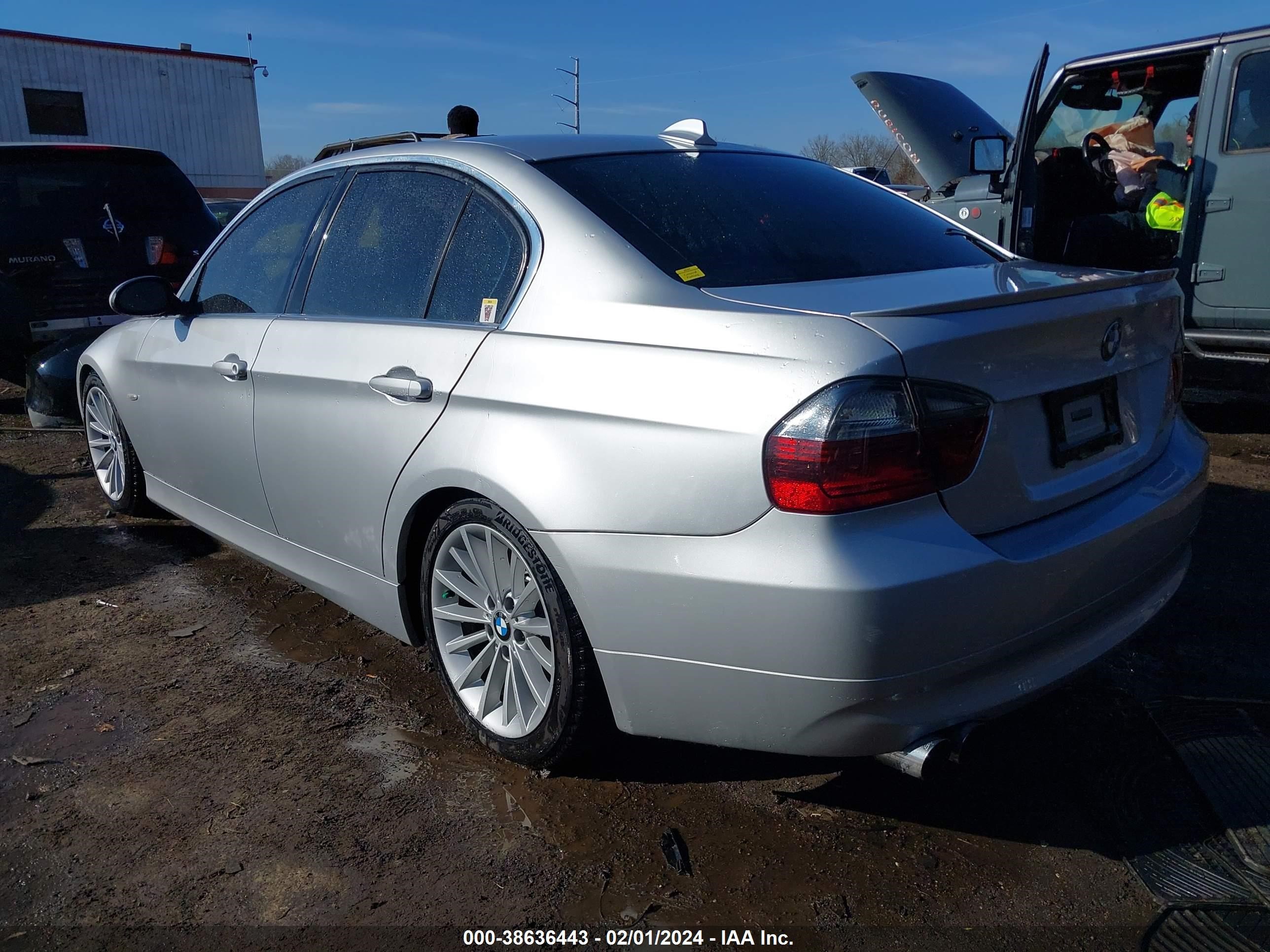 Photo 2 VIN: WBAVB33586AZ86550 - BMW 3ER 