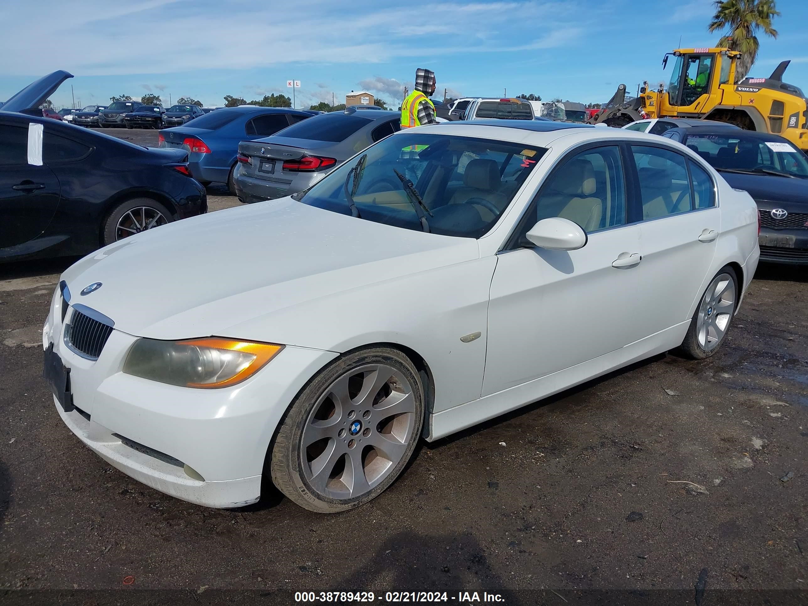 Photo 1 VIN: WBAVB335X6KR74880 - BMW 3ER 