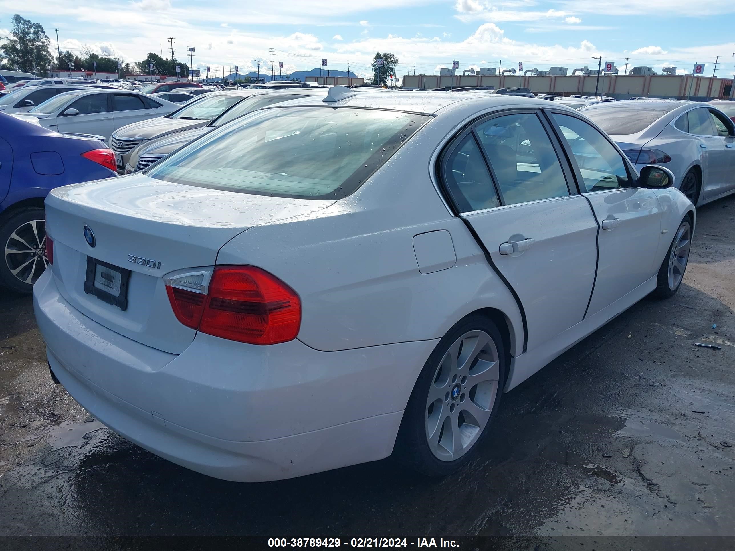 Photo 3 VIN: WBAVB335X6KR74880 - BMW 3ER 