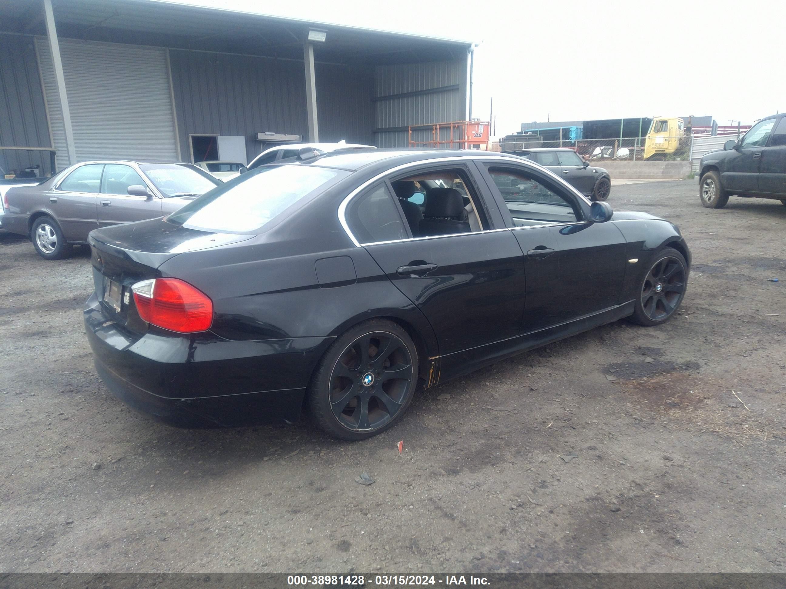 Photo 3 VIN: WBAVB335X6PS05282 - BMW 3ER 