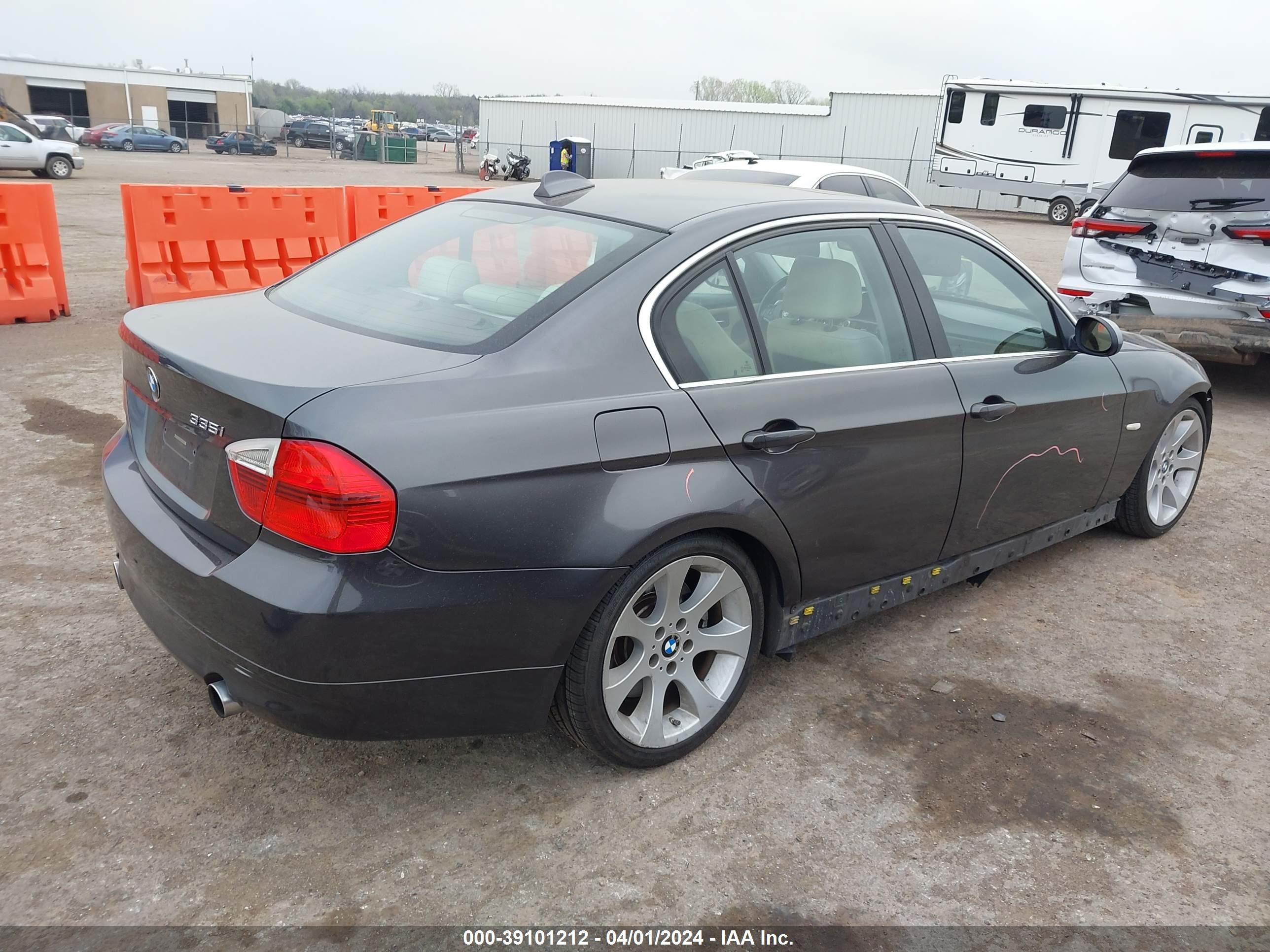 Photo 3 VIN: WBAVB73528KY65131 - BMW 3ER 