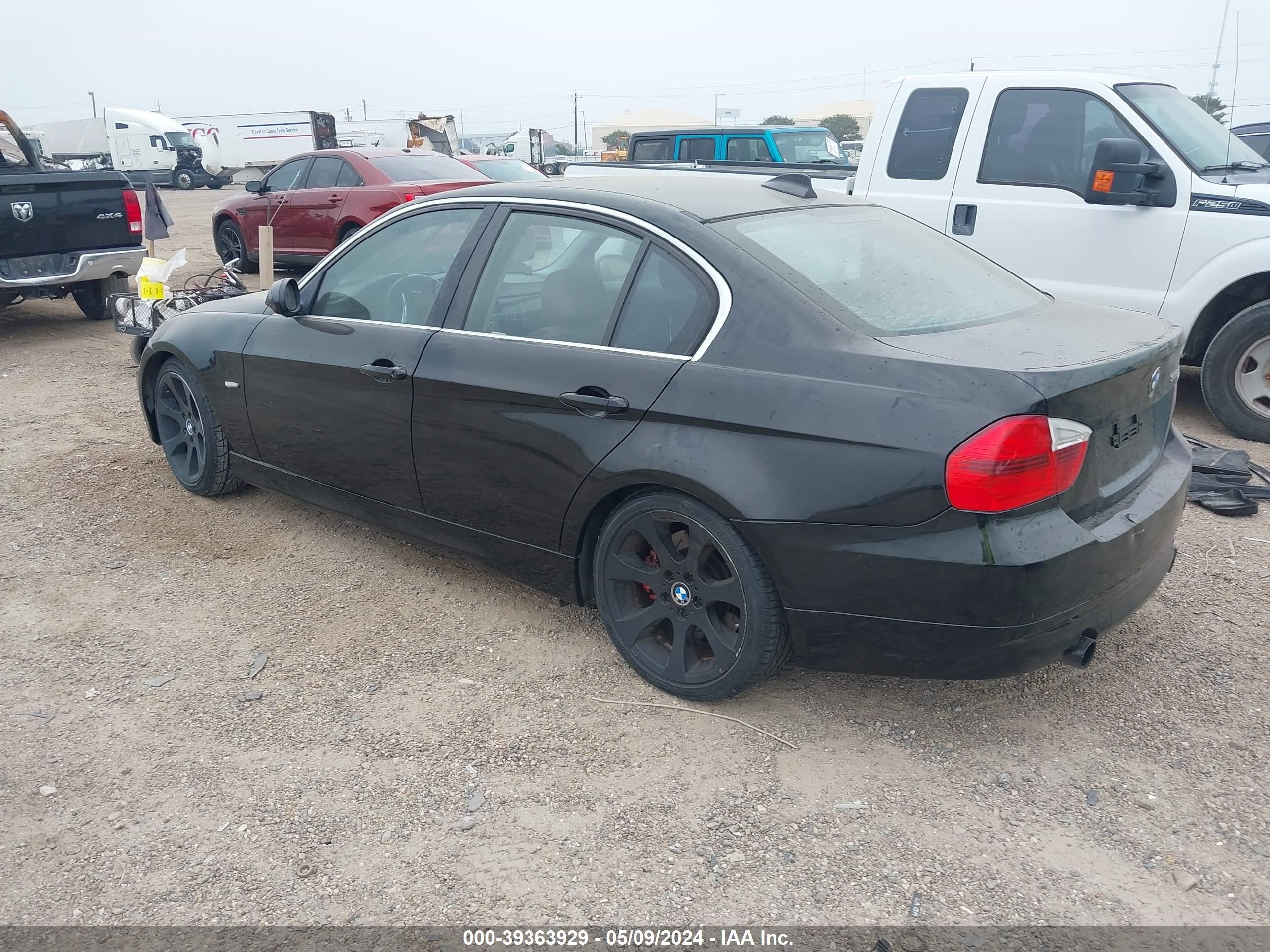 Photo 2 VIN: WBAVB73537VF52427 - BMW 3ER 