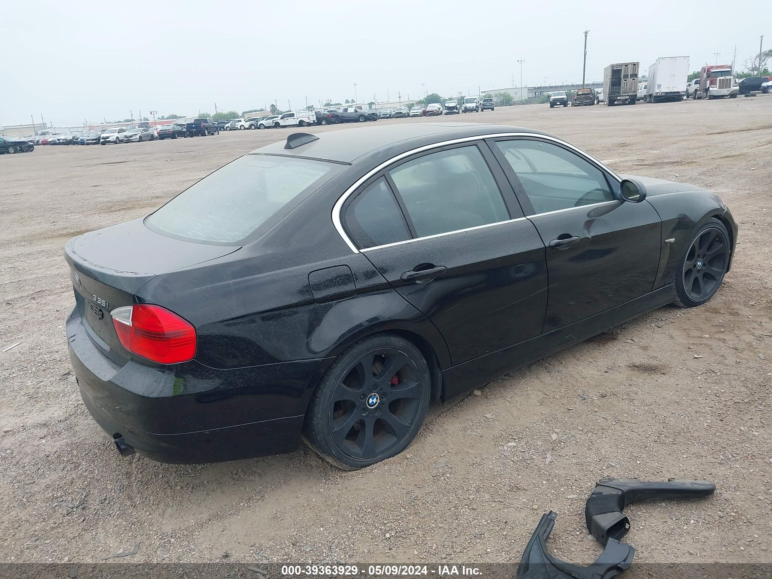 Photo 3 VIN: WBAVB73537VF52427 - BMW 3ER 