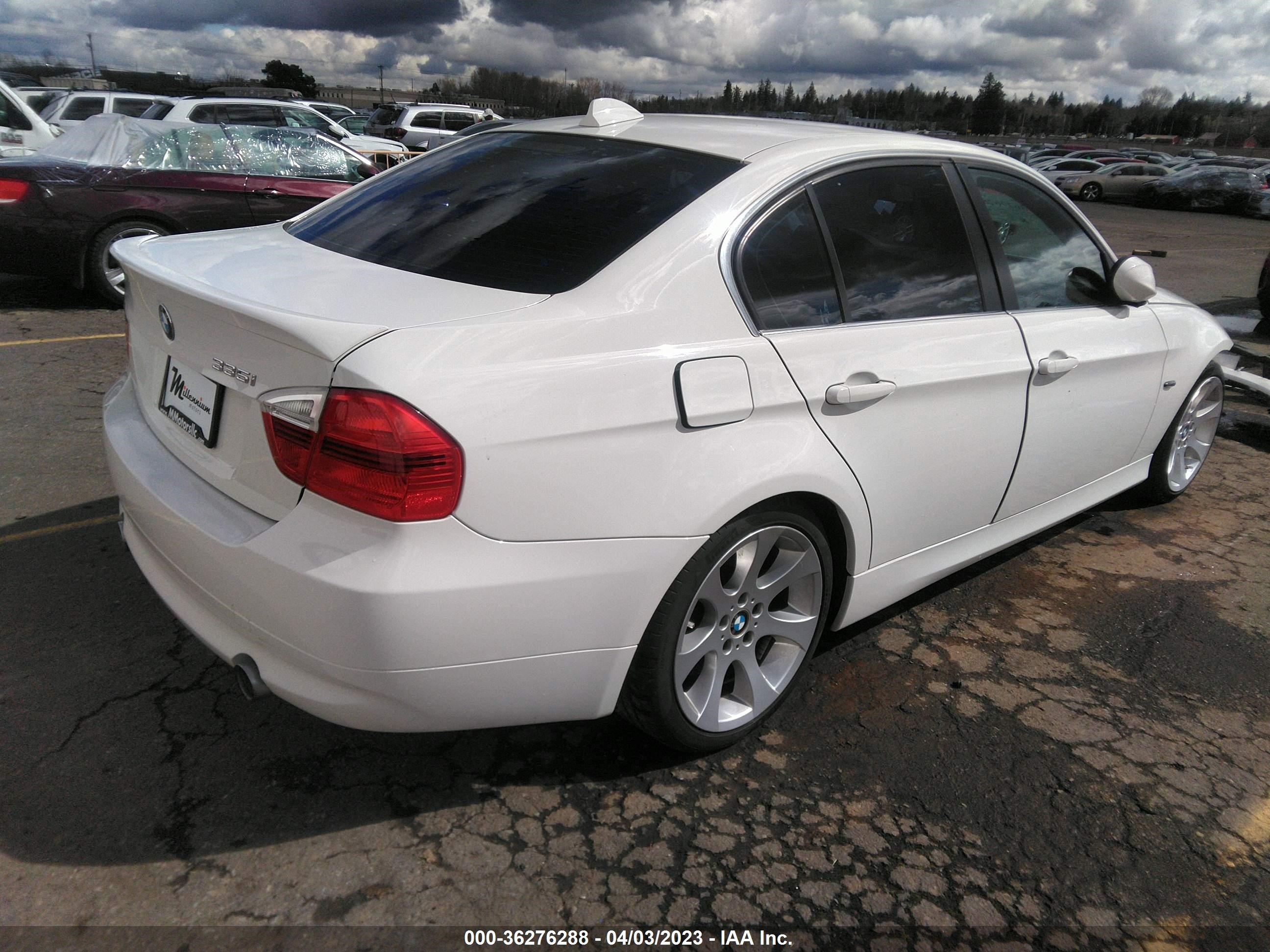 Photo 3 VIN: WBAVB73548VH23915 - BMW 3ER 