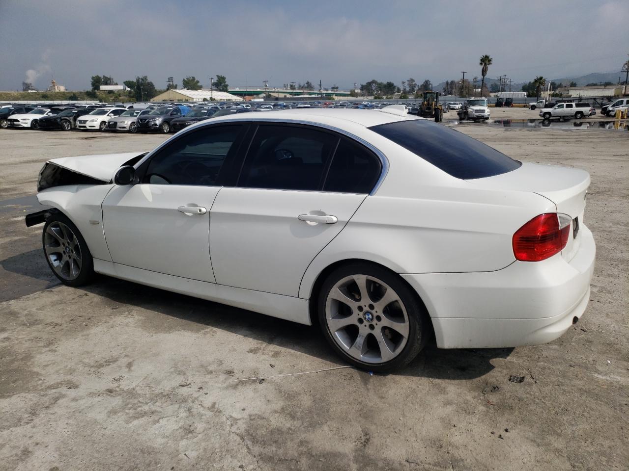 Photo 1 VIN: WBAVB73557VF50131 - BMW 3ER 