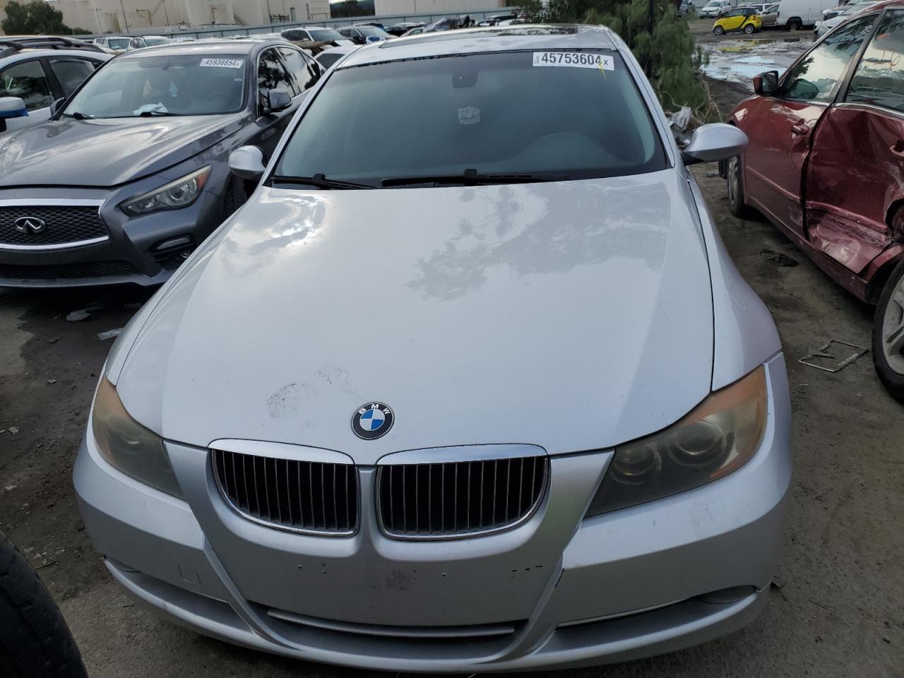 Photo 4 VIN: WBAVB73568KY64645 - BMW 3ER 