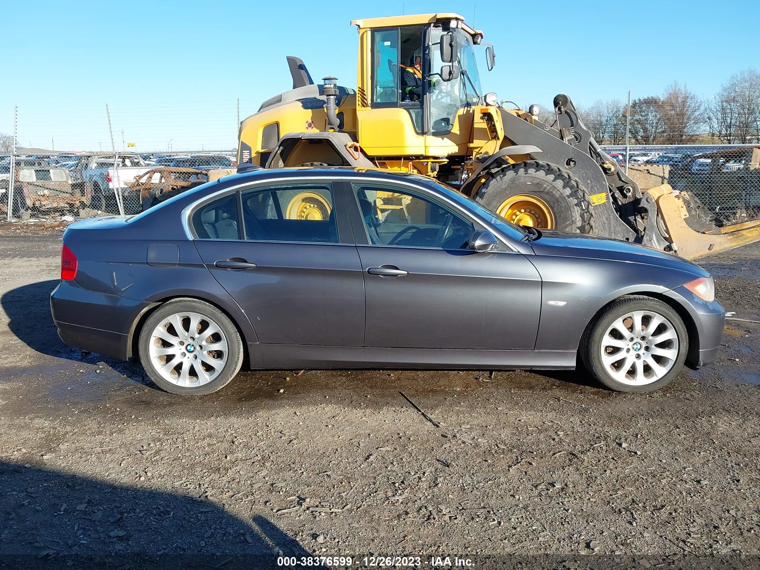 Photo 12 VIN: WBAVB73587PA65017 - BMW 3ER 