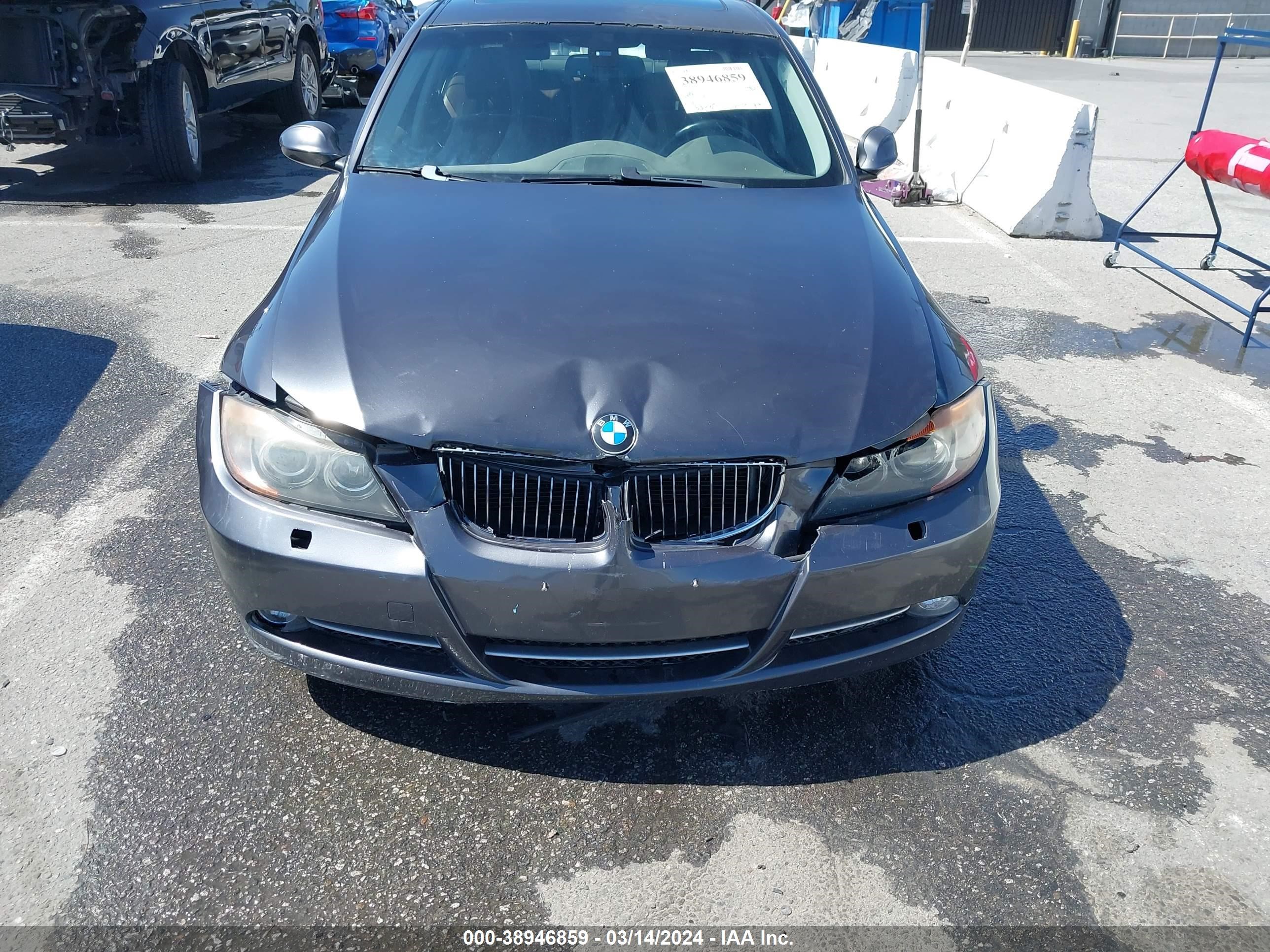 Photo 11 VIN: WBAVB77528NM05427 - BMW 3ER 