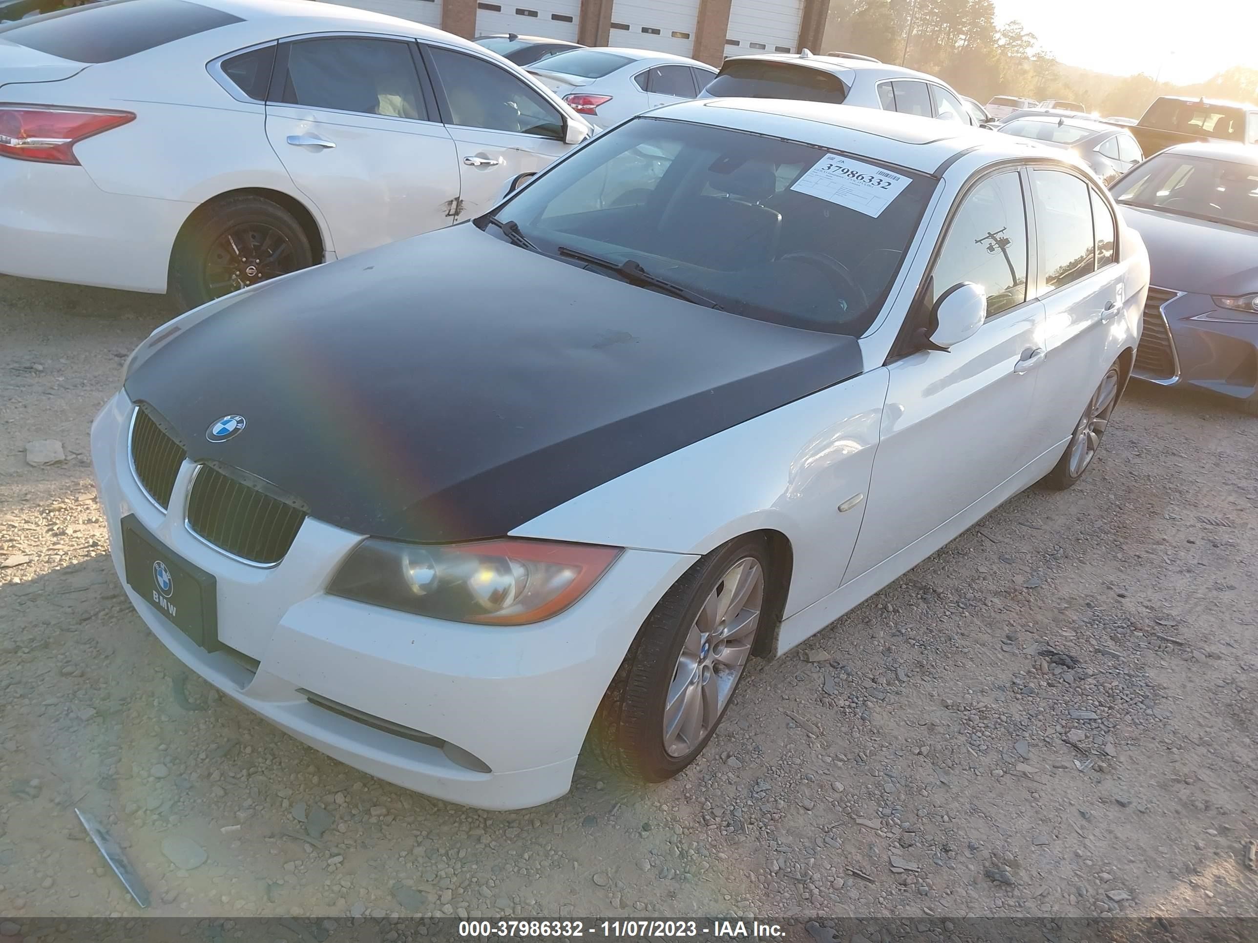 Photo 1 VIN: WBAVC53518F009071 - BMW 3ER 