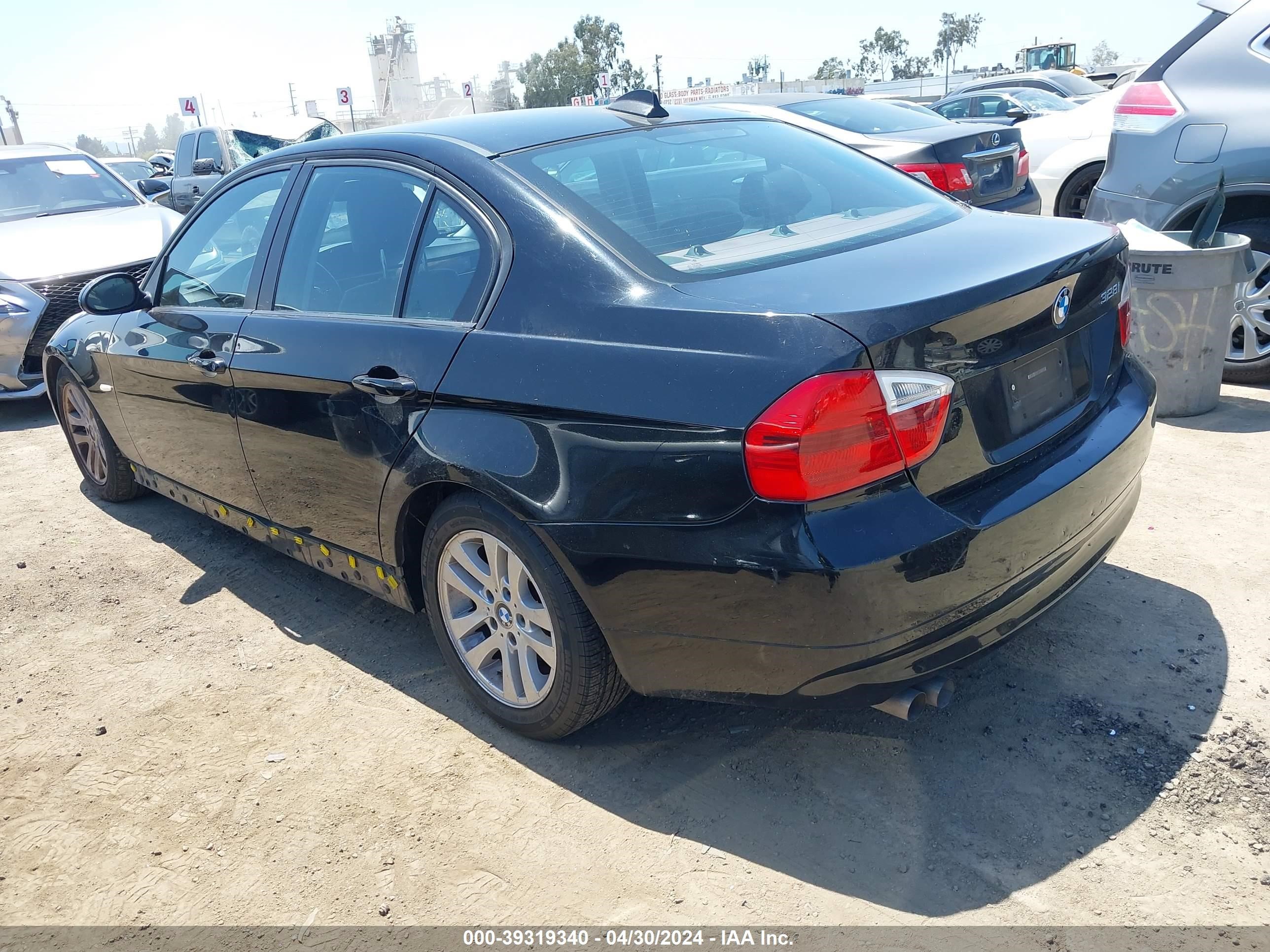 Photo 2 VIN: WBAVC53527FZ80109 - BMW 3ER 