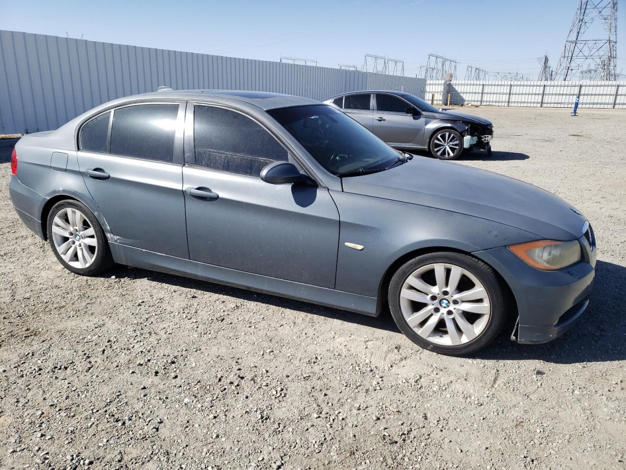 Photo 3 VIN: WBAVC53538F009606 - BMW 3ER 