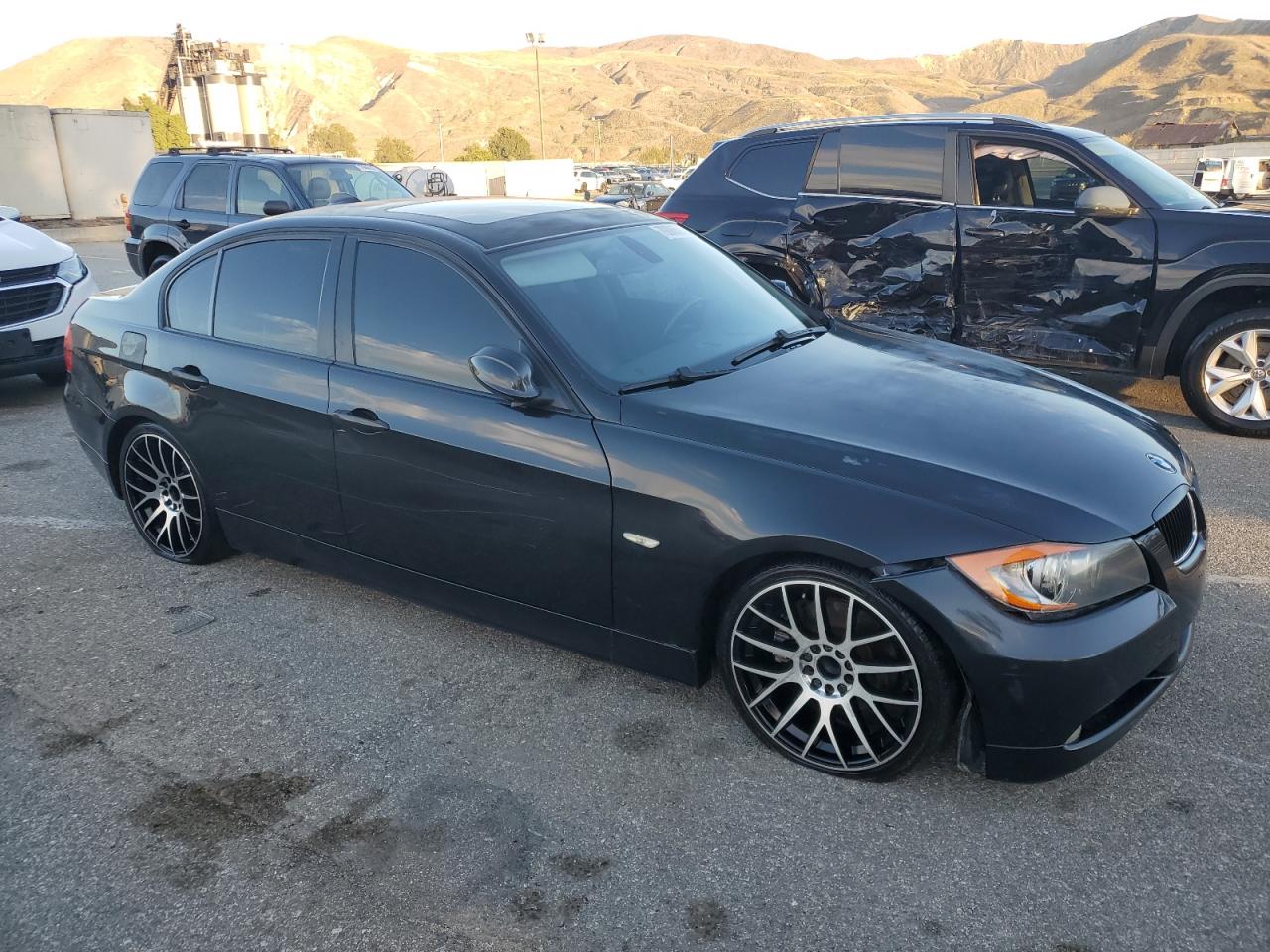 Photo 3 VIN: WBAVC53547FZ81634 - BMW 3 SERIES 