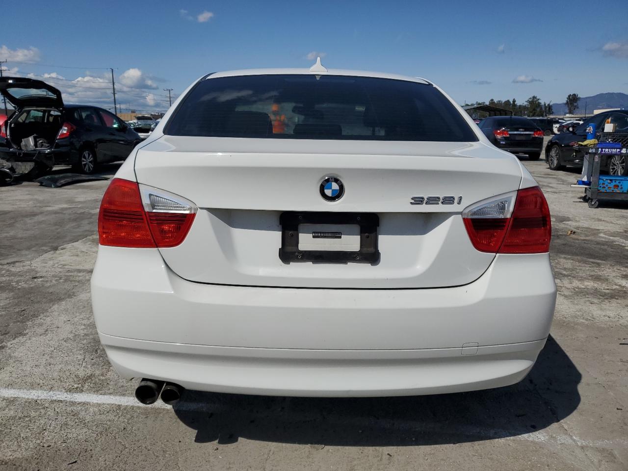 Photo 5 VIN: WBAVC53548FZ82817 - BMW 3ER 