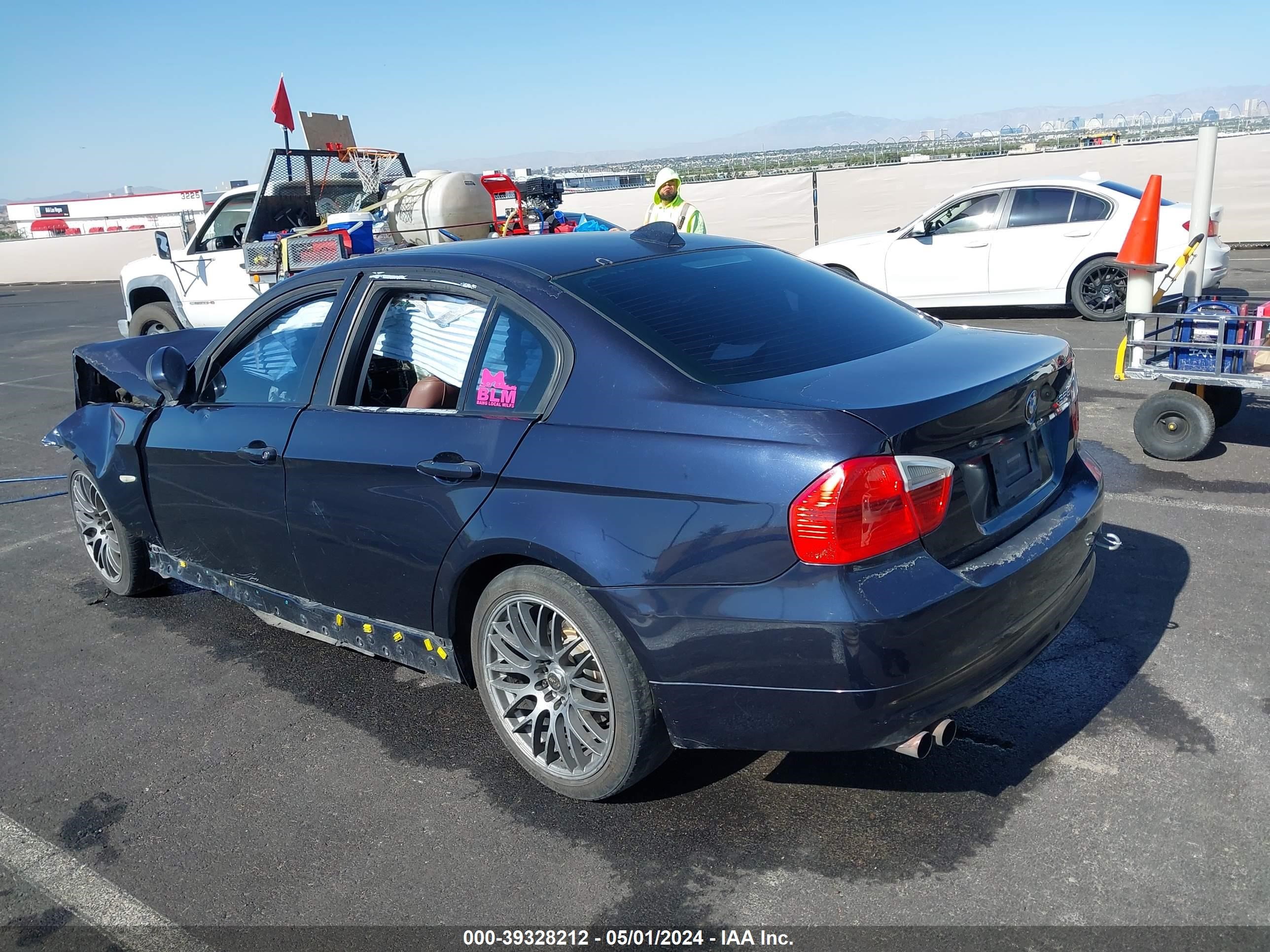 Photo 2 VIN: WBAVC53577FZ71793 - BMW 3ER 