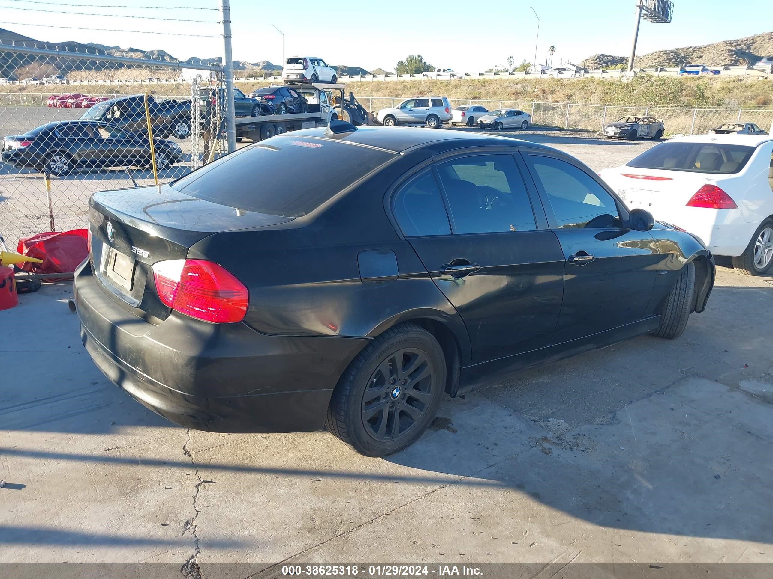 Photo 3 VIN: WBAVC53597FZ71293 - BMW 3ER 