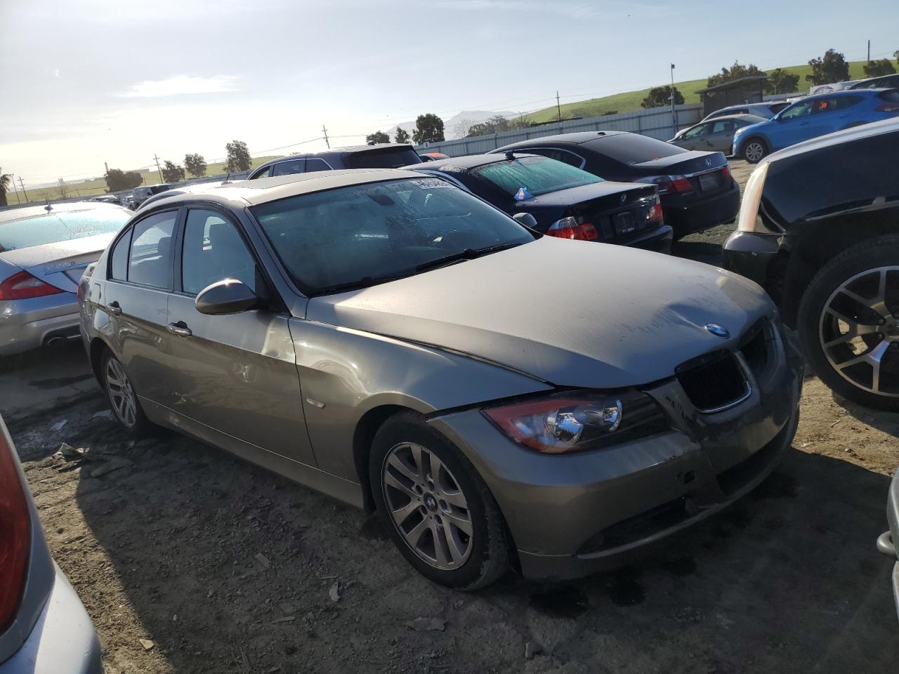 Photo 3 VIN: WBAVC535X7FZ77703 - BMW 3ER 