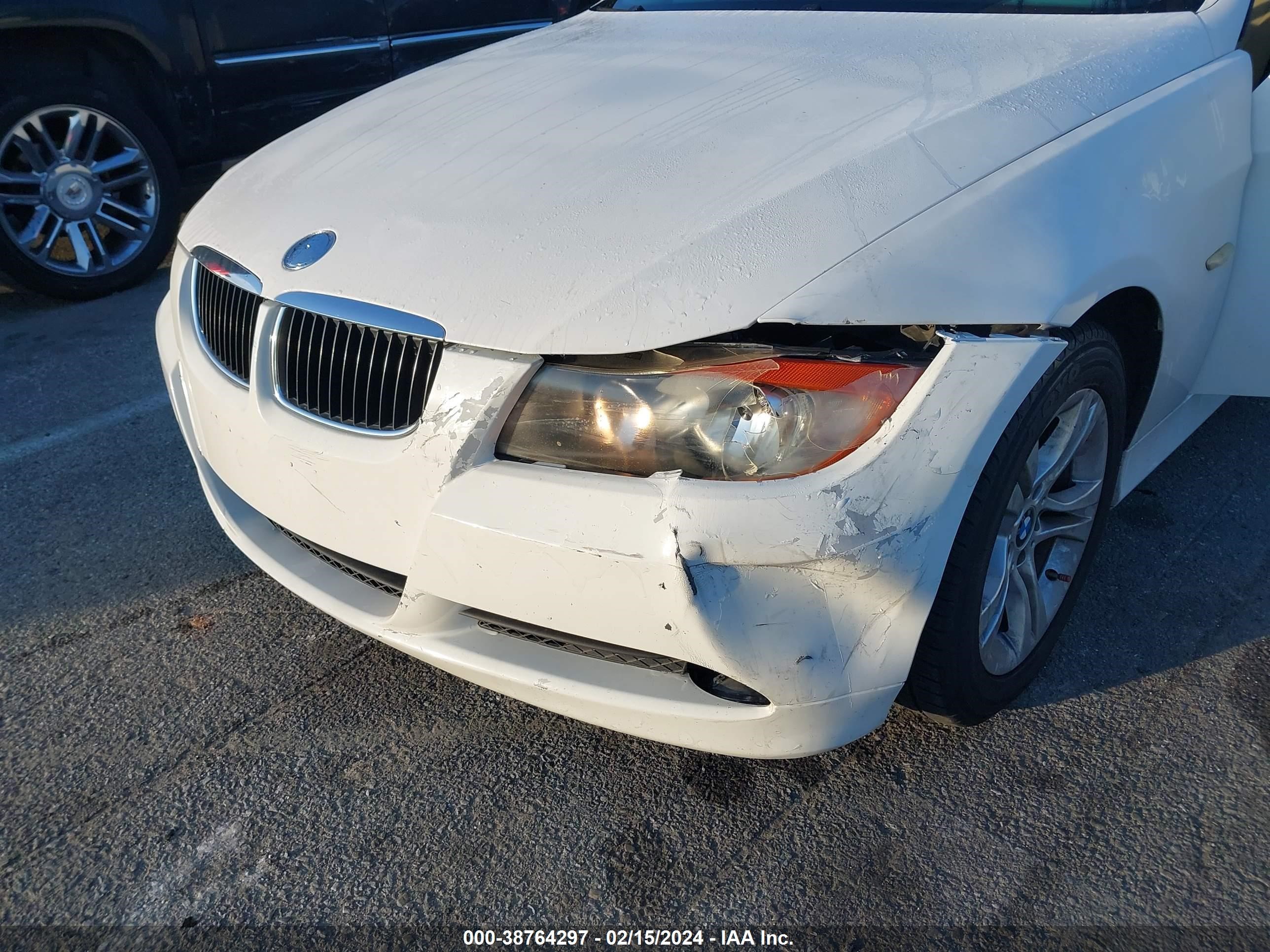 Photo 5 VIN: WBAVC57568NK77744 - BMW 3ER 