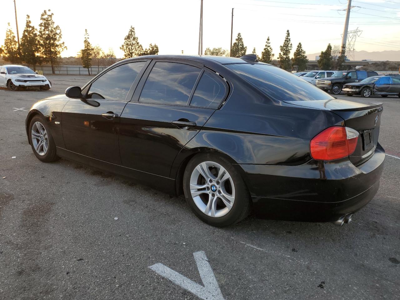 Photo 1 VIN: WBAVC57568NK77811 - BMW 3ER 